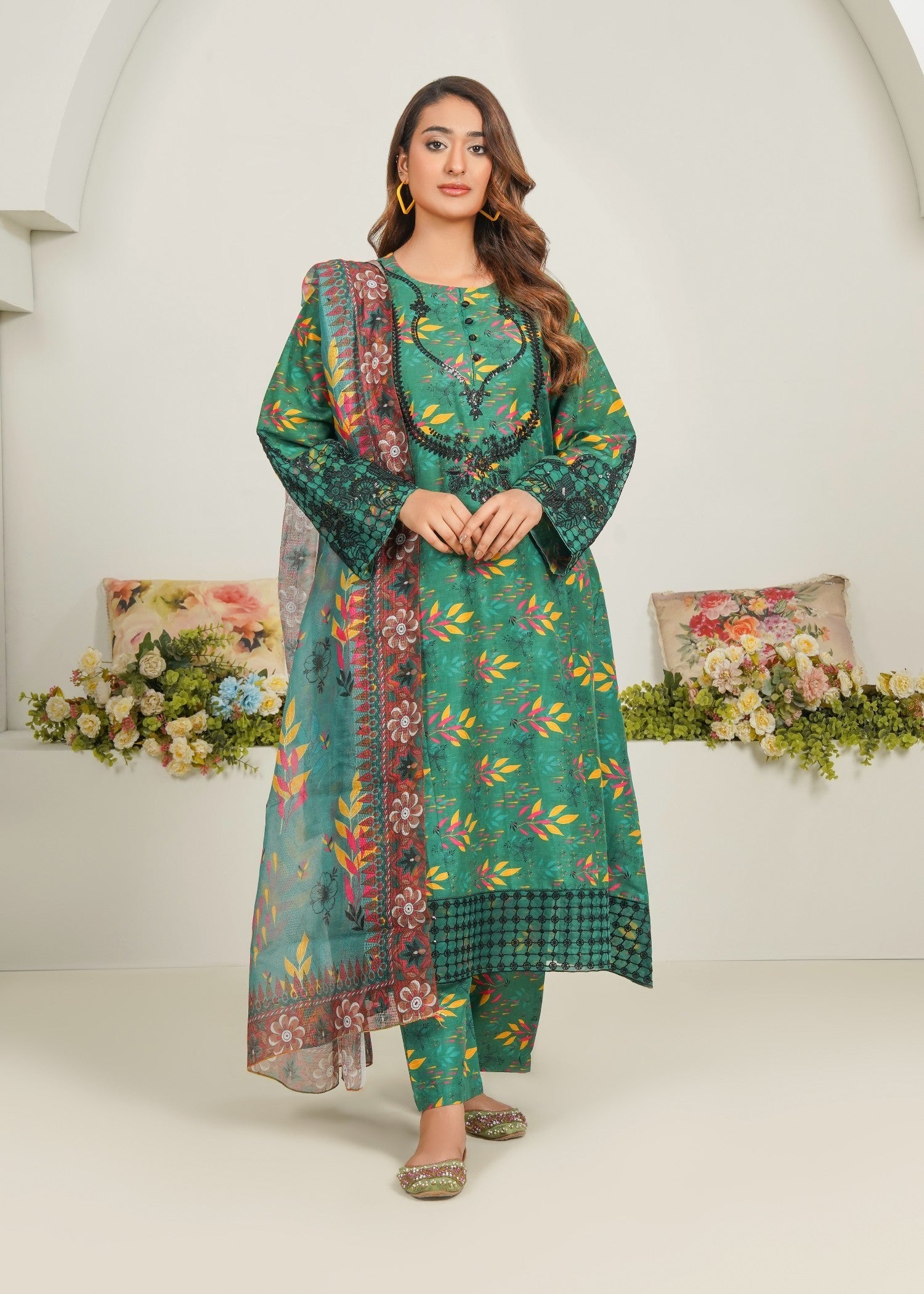 lawn Pishwas in Emerald green