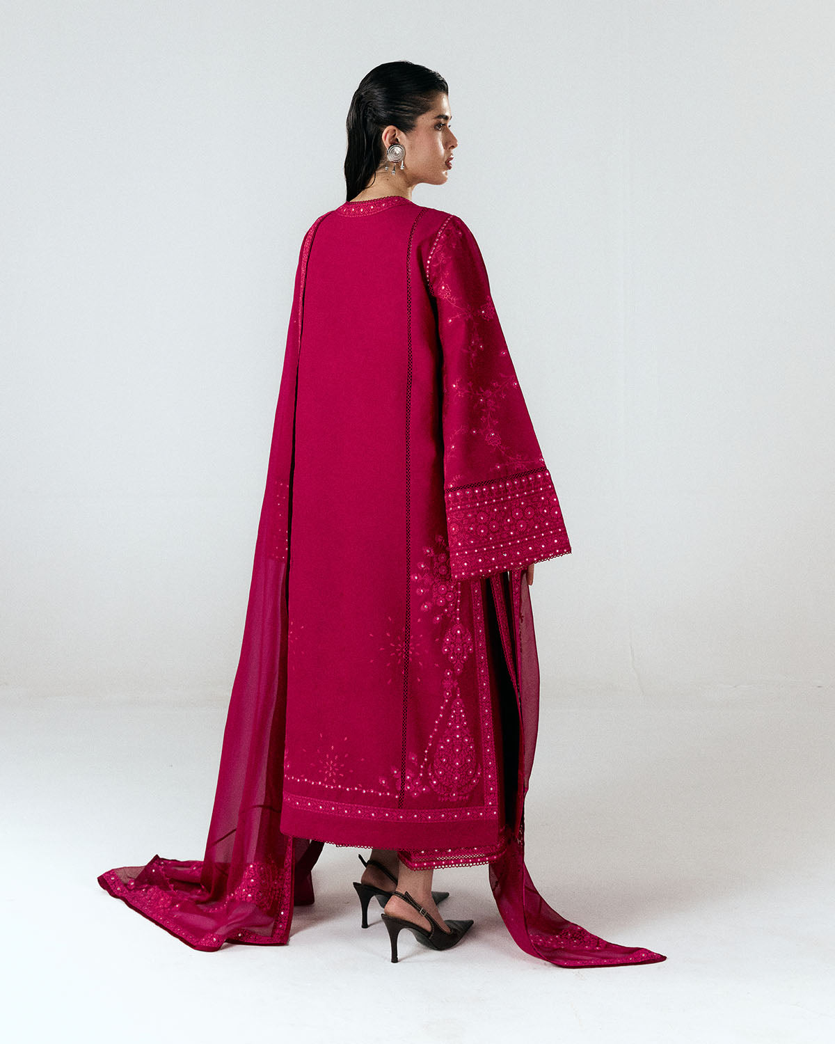 Jugnu Luxury Lawn Edit – Sela