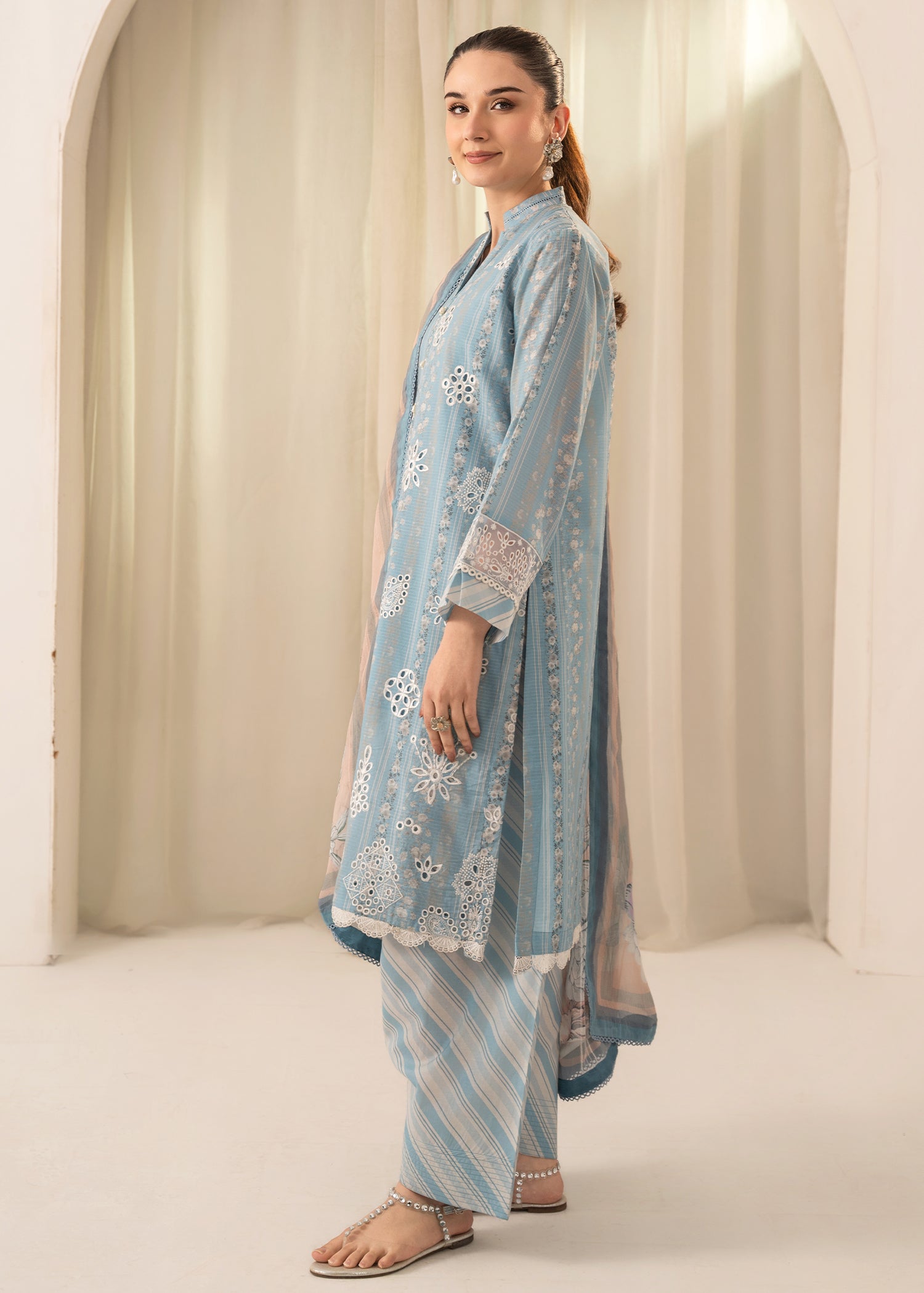 lawn Kurta Set in Sky