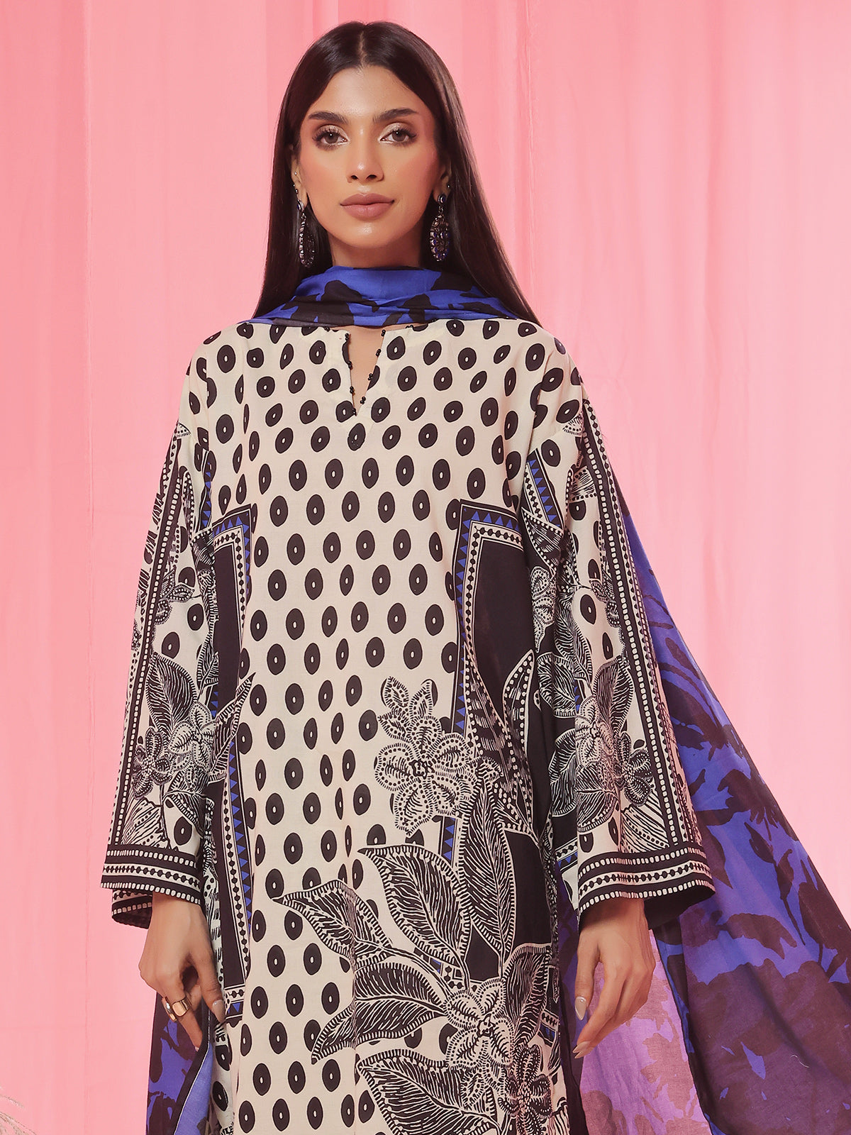 lawn Kurta Set in Black