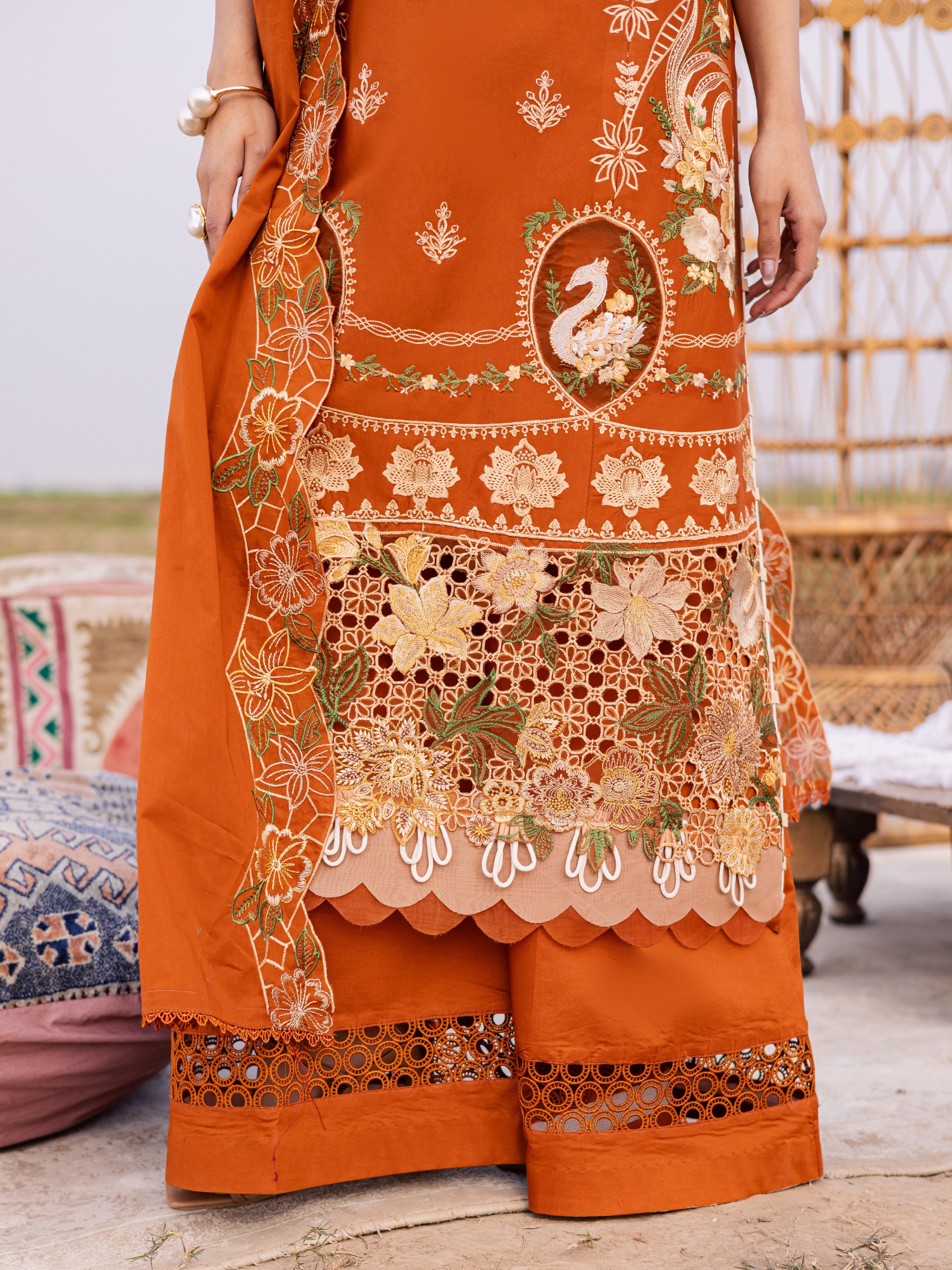 Dil-e-Raqsum Lawn – DQ-03