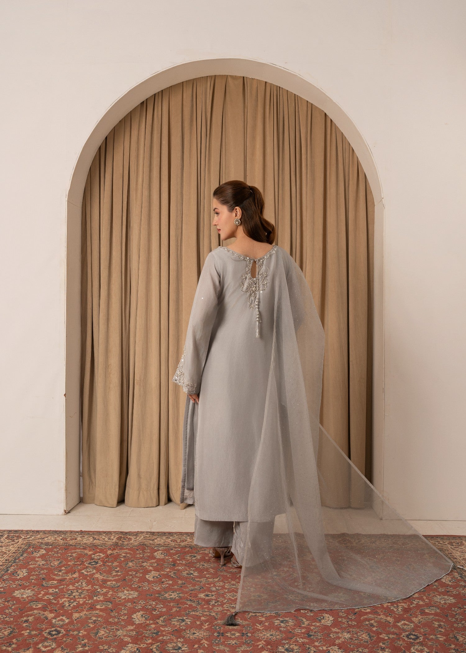 tussar silk Kurta Set in Silver