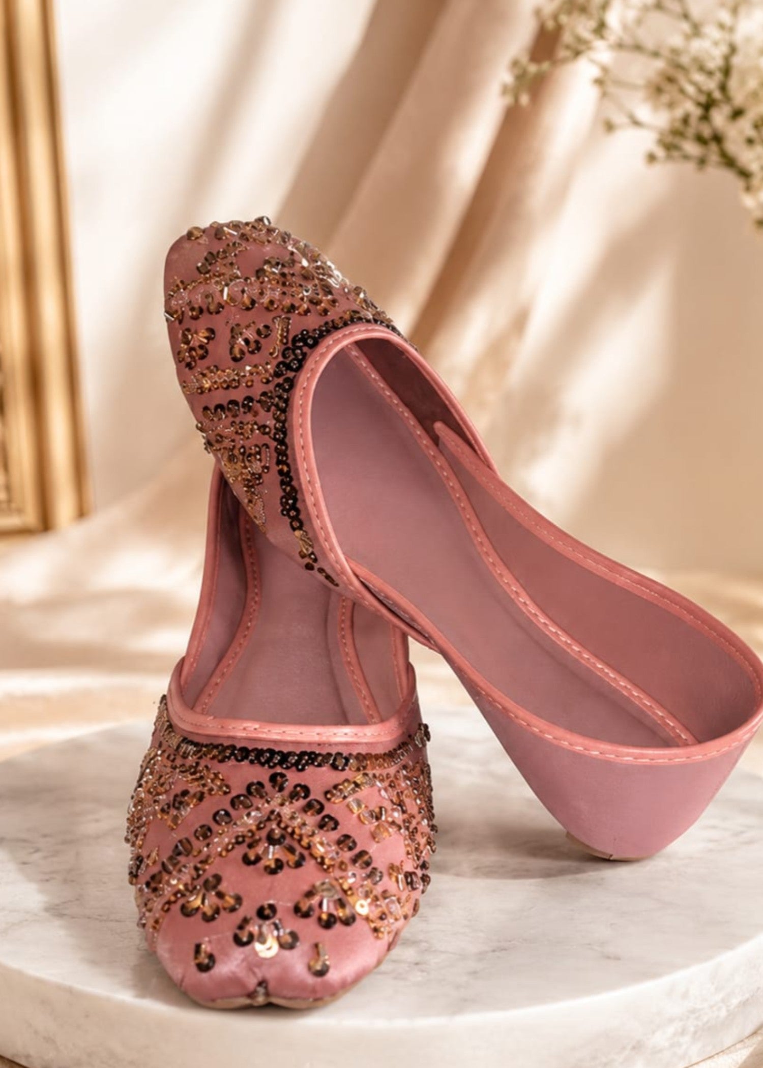 Khussa in Baby pink by - High Quality Women Khussa IXK3762