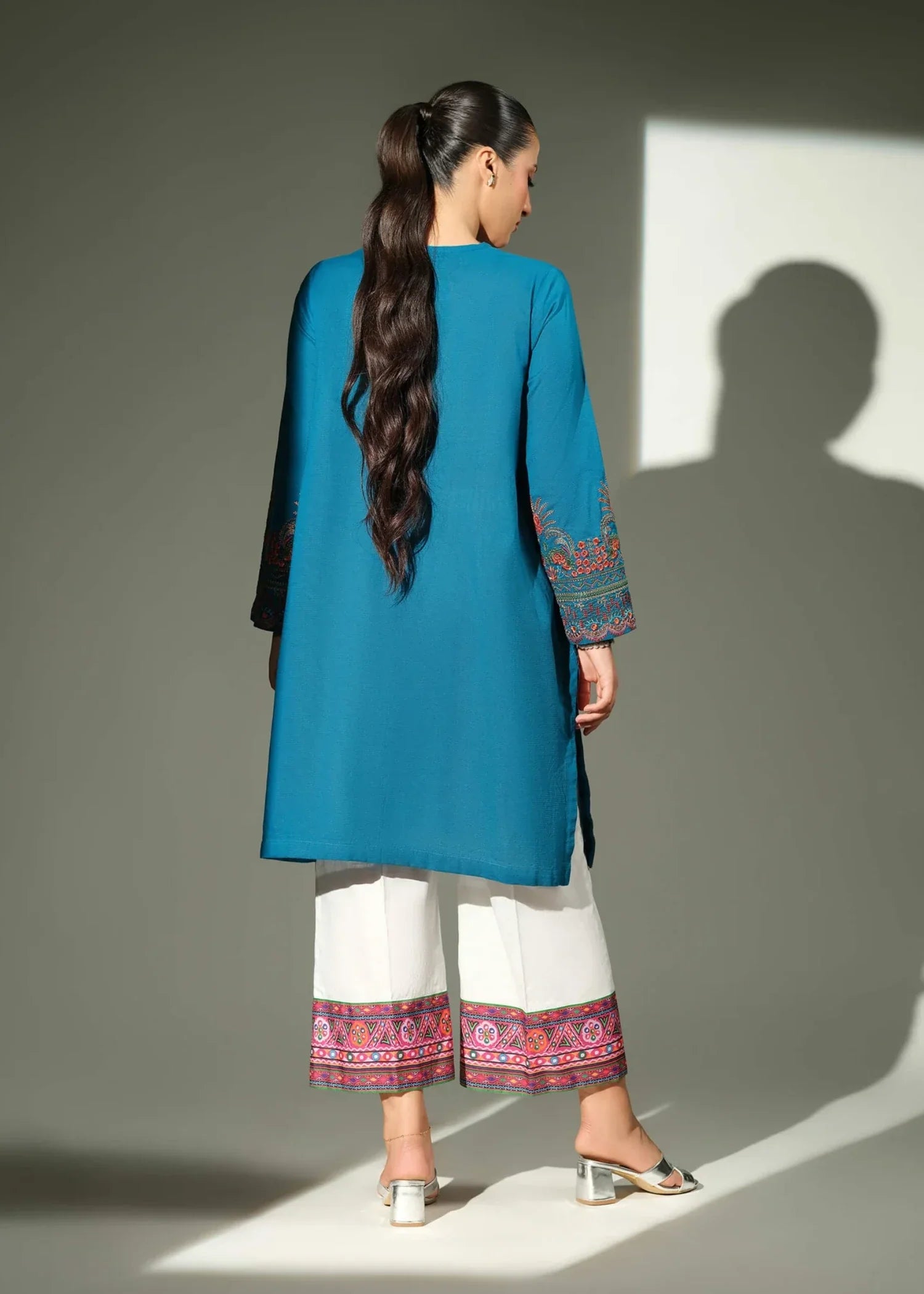ribbed lawn Kurta Set in Sapphire blue