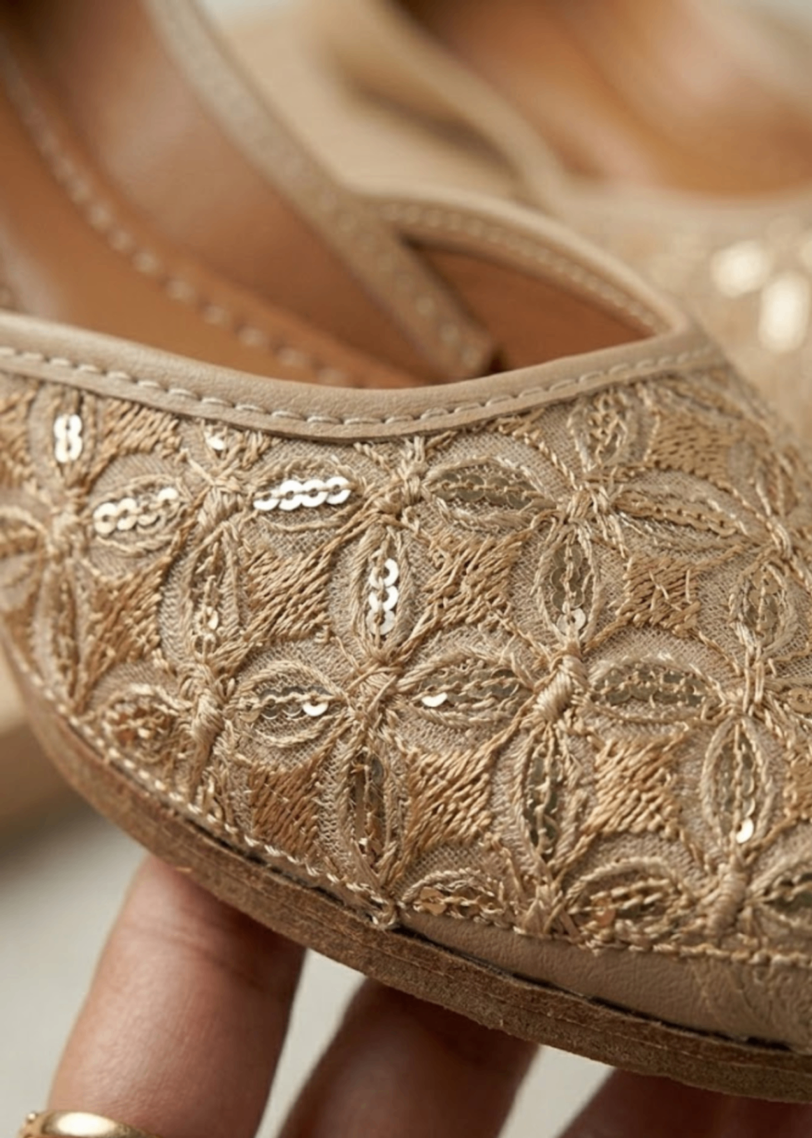 Khussa in Beige by - High Quality Women Khussa HTB1598