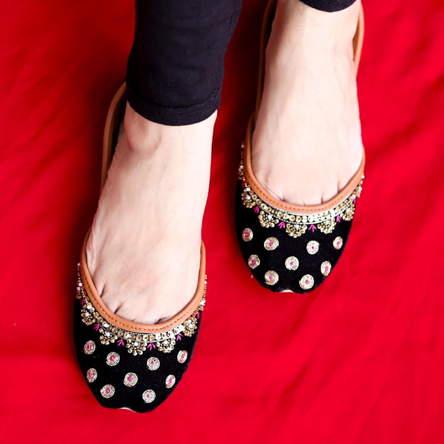 Khussa in Black by - High Quality Women Khussa DTT0850