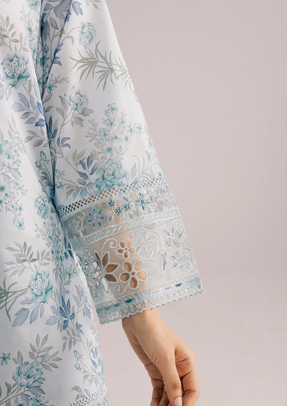 lawn Kurta Set in Sky