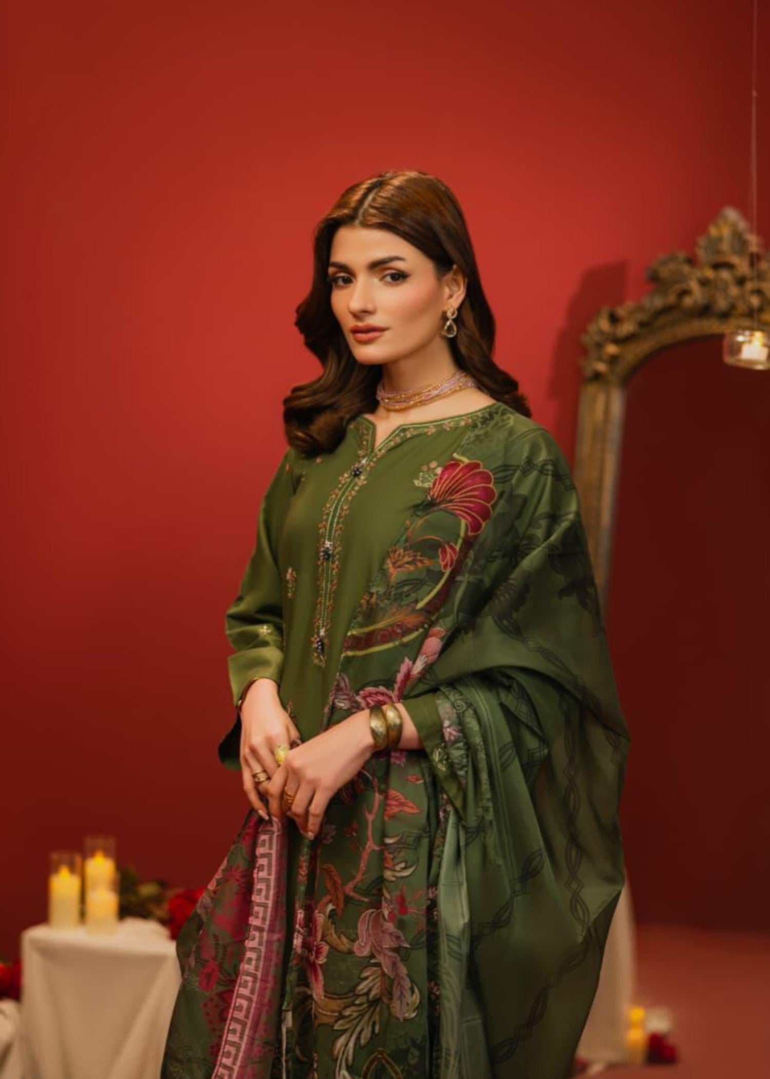 lawn cotton Kurta Set in Bottle green