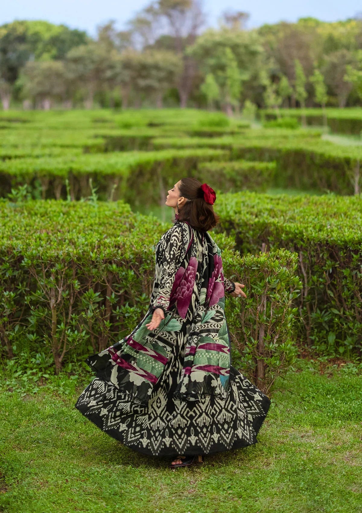 Bridgerton Prints Lawn – EPB-1B REGINA