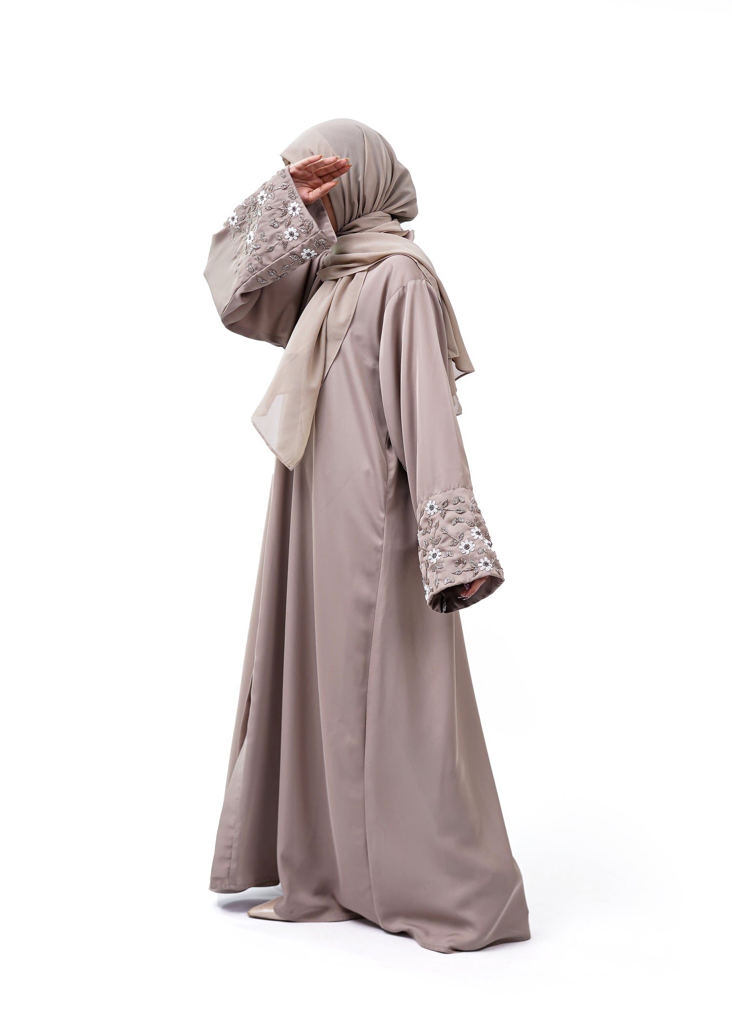 nidha Abaya in Beige