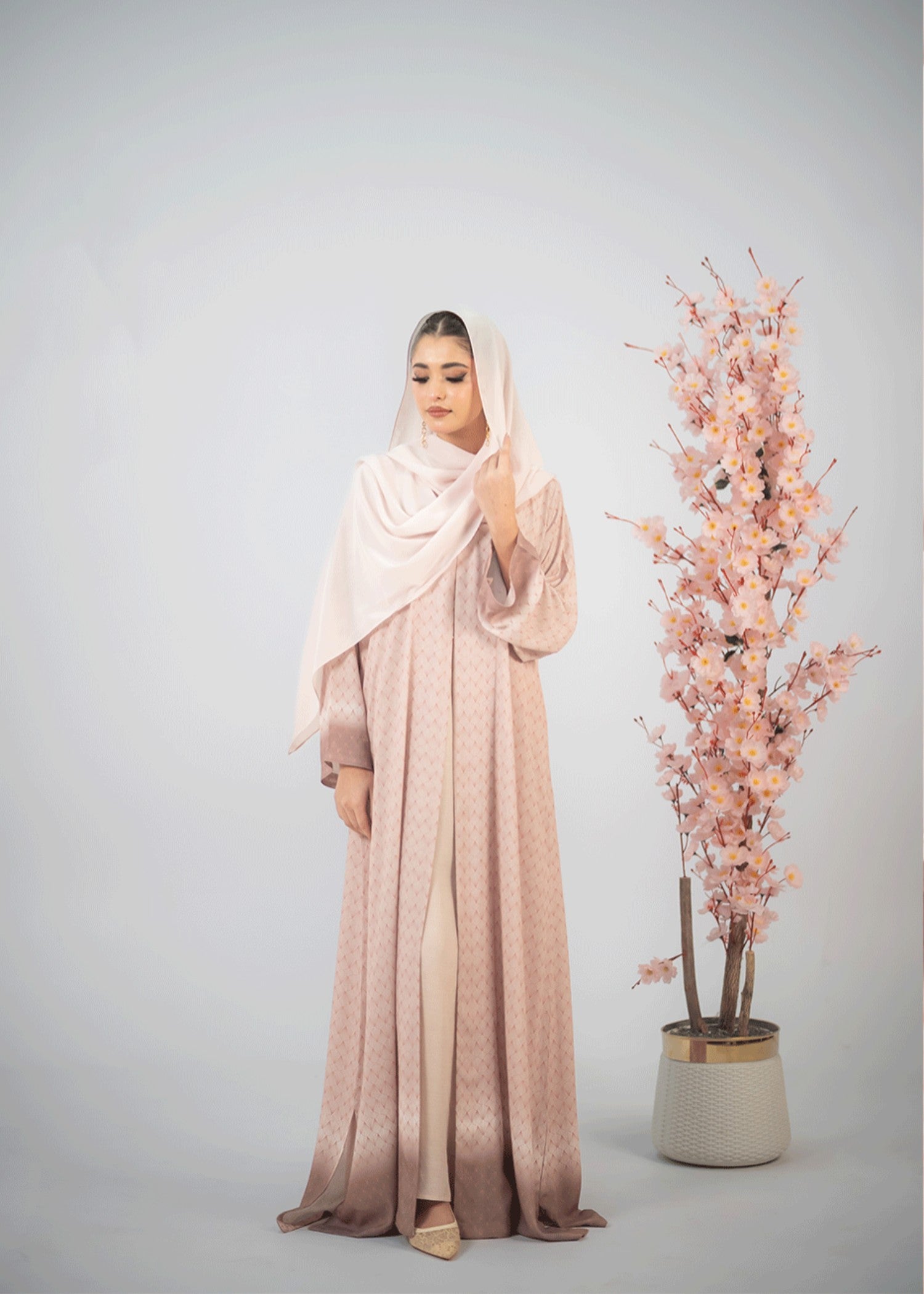chiffon Abaya in Pastel pink