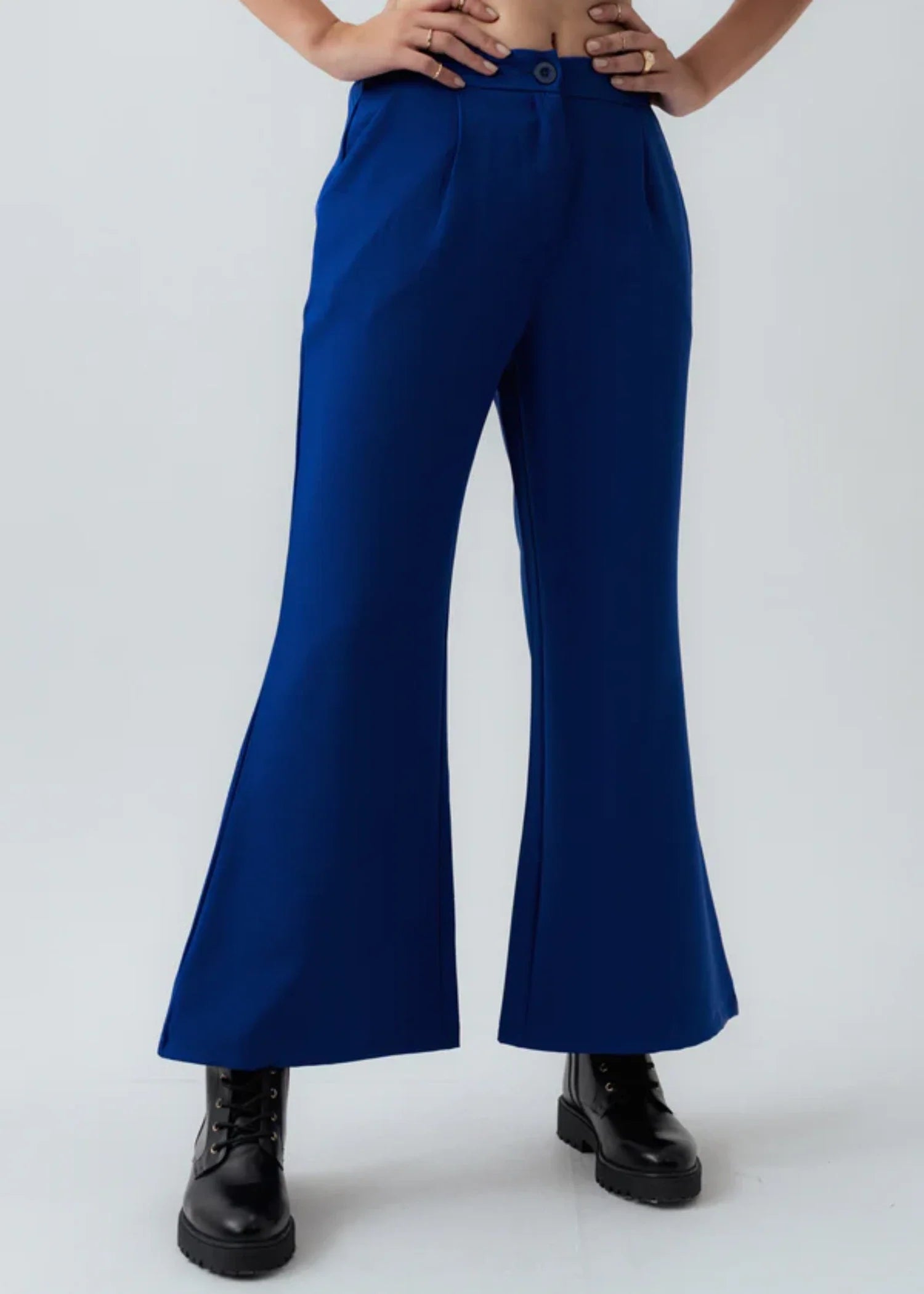polyester-spandex Pants in Blue