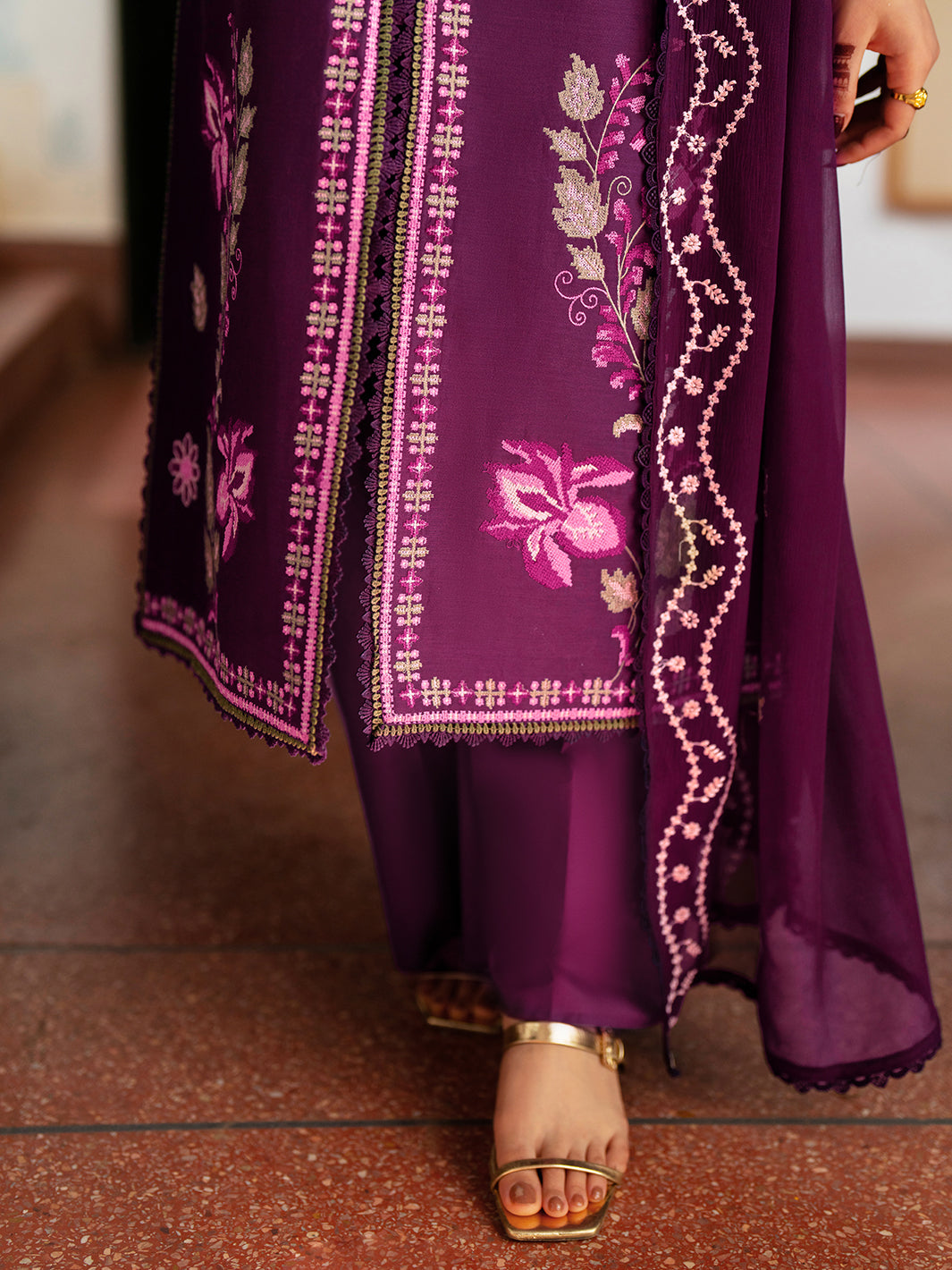 Satrangi Lawn – ST-04
