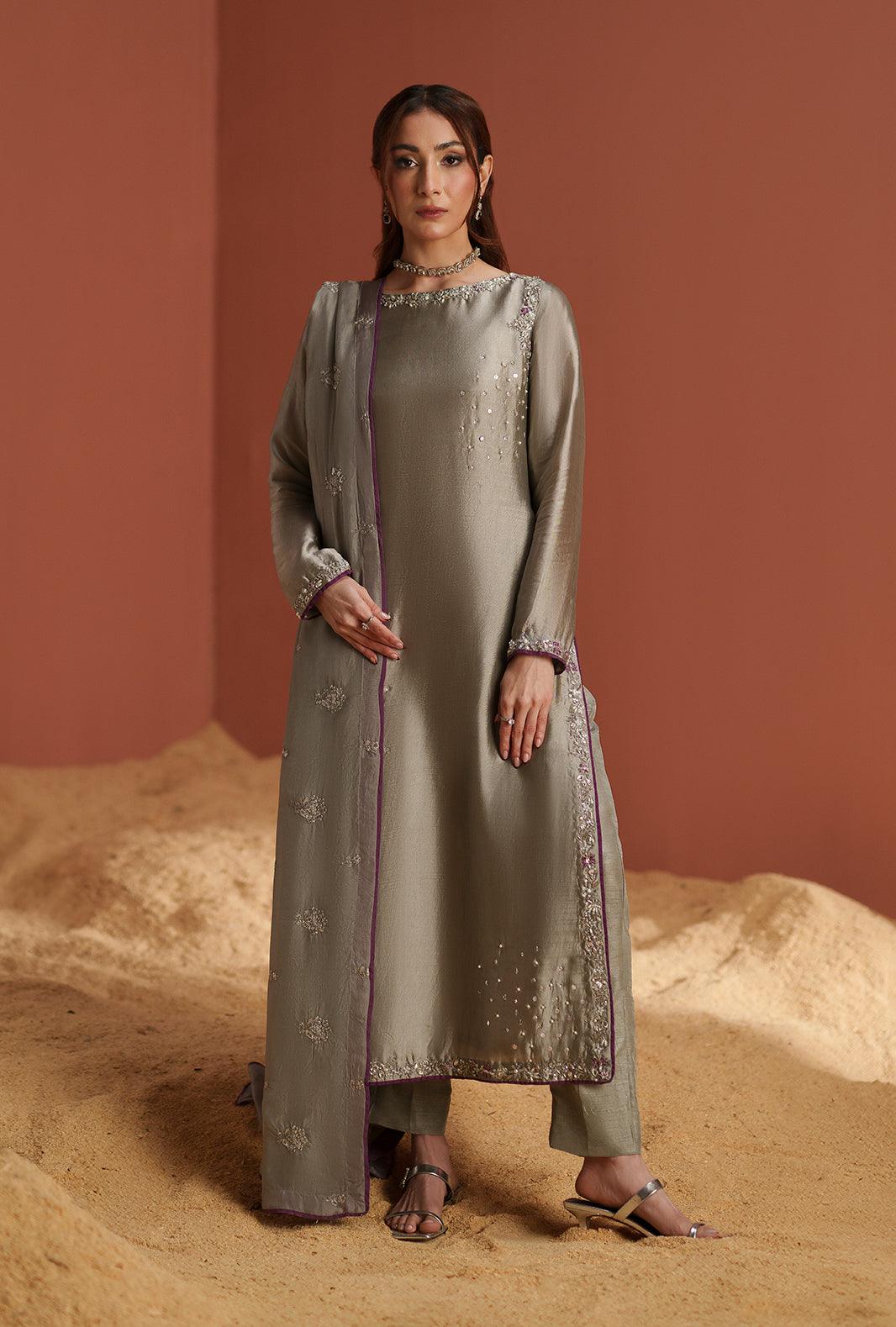AJR Modern Muse Formal Luxe Pret – Elara