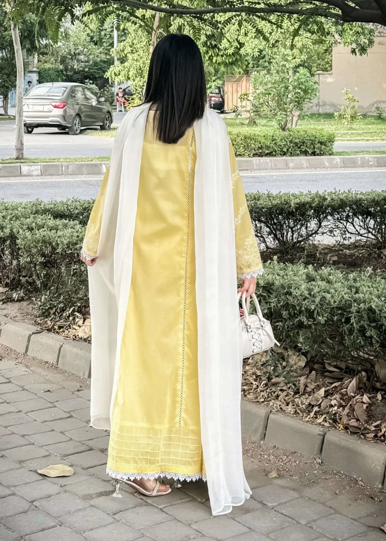 lawn Maxi in Yellow