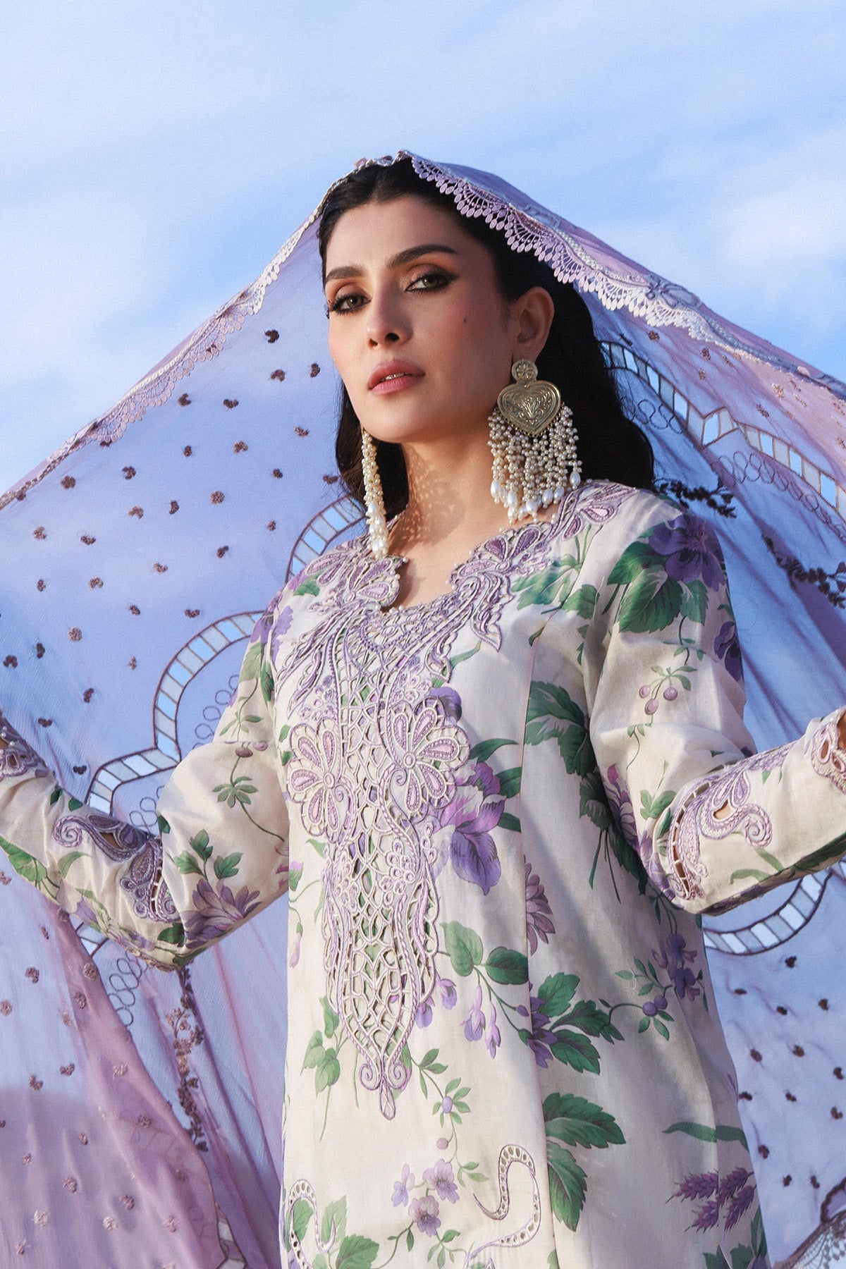 Aman Luxury Lawn – Amaris NE-231