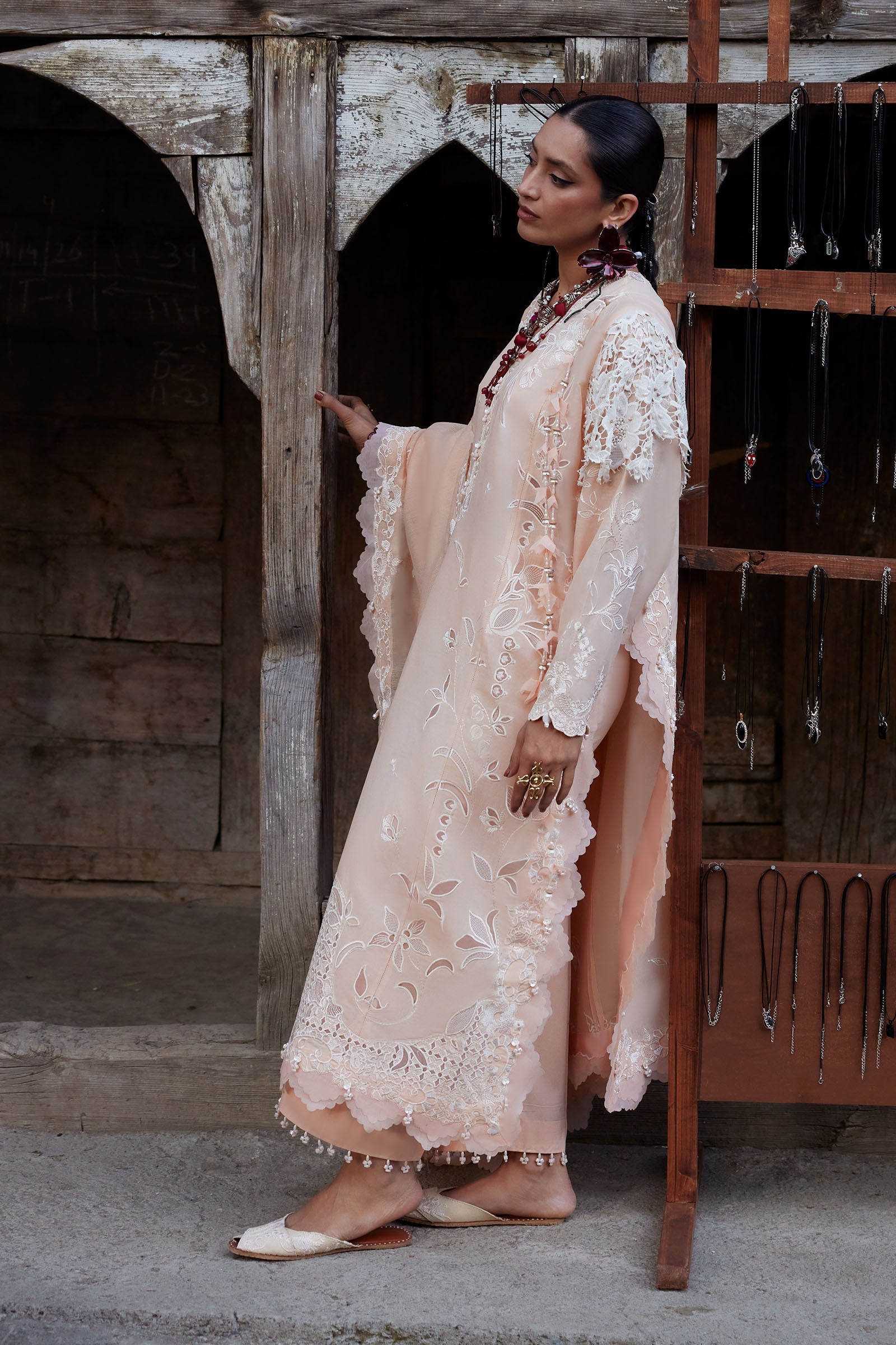 Kashmee Luxury Eid Lawn – NOORAI (EL26-06 A)