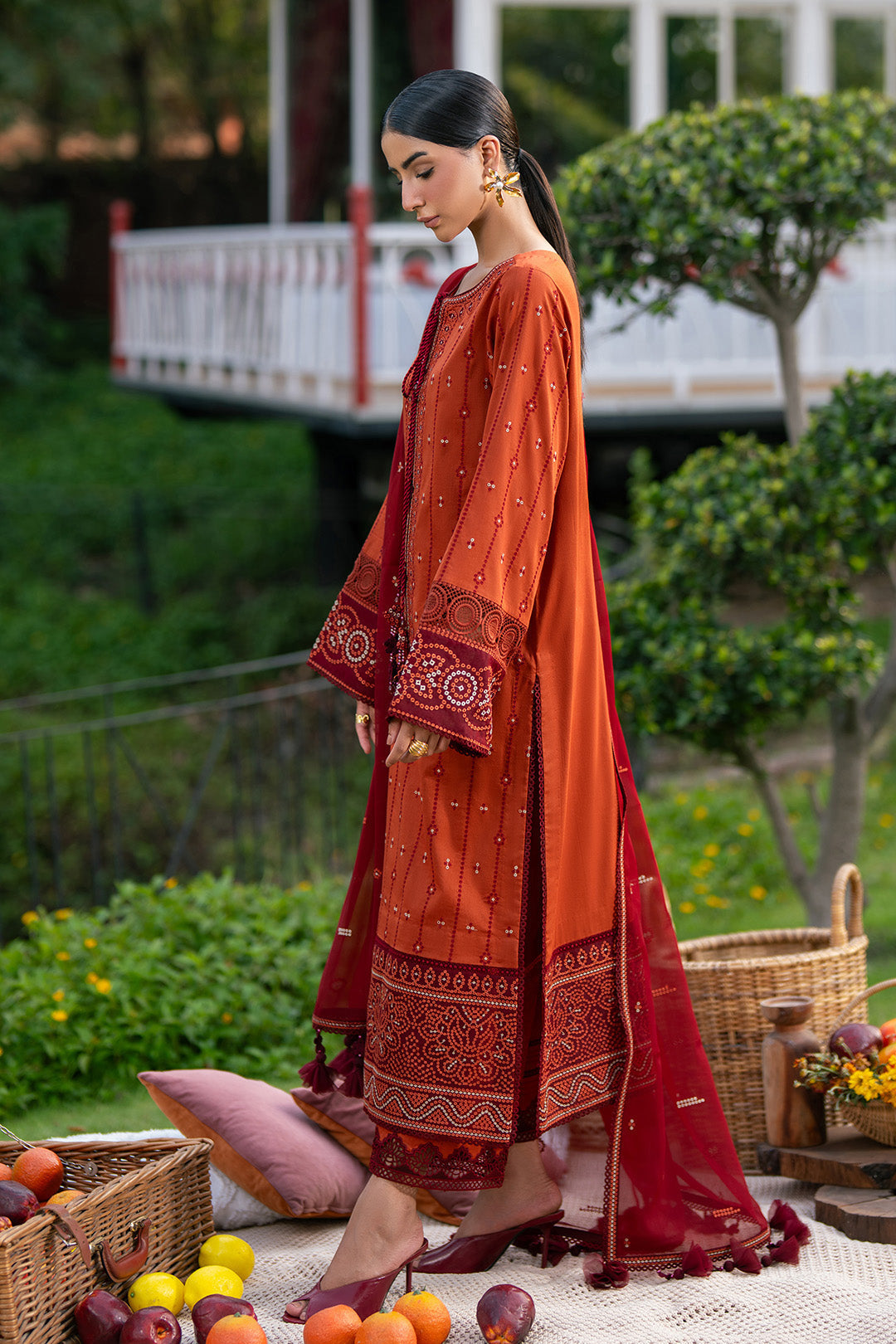 Summer Lawn – 7066-Kaya