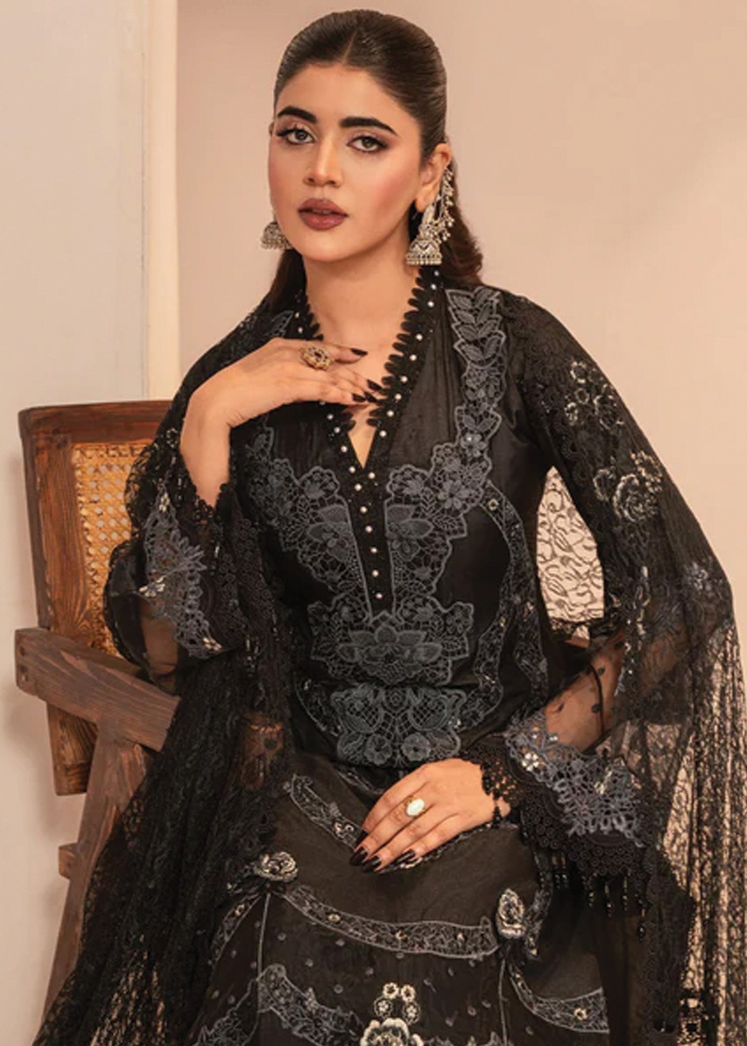 raw silk Kurta Set in Black