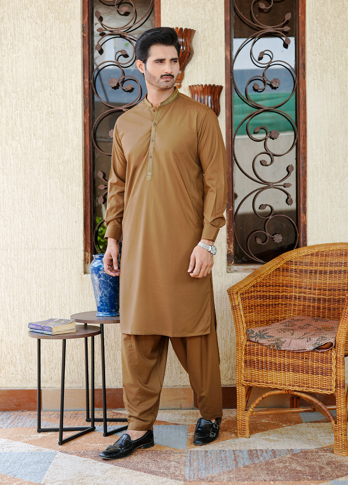 wash & wear Shalwar Kameez in Hazelwood brown