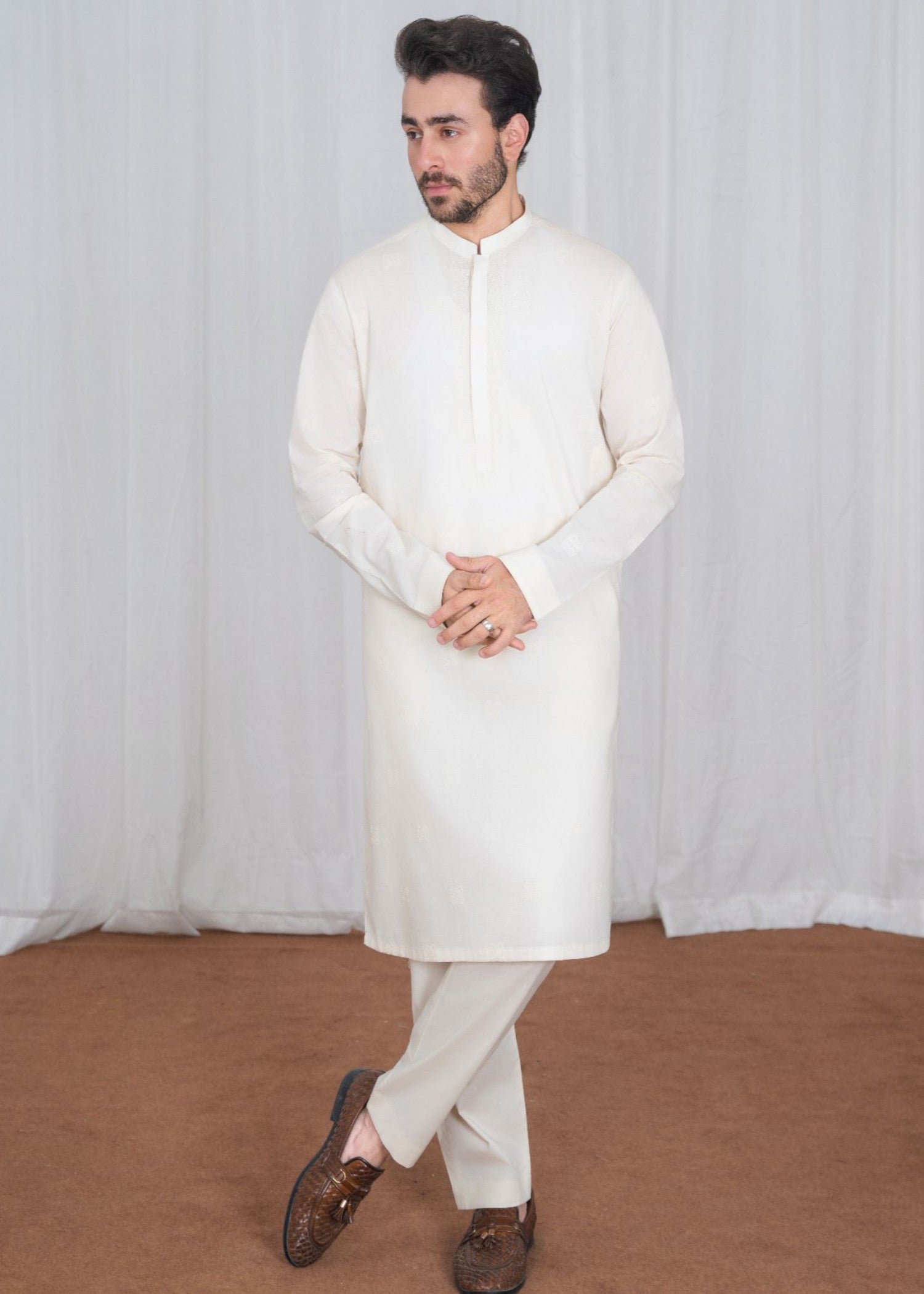 karandi Kurta Set in White by Istor House Of Premium Fabrics