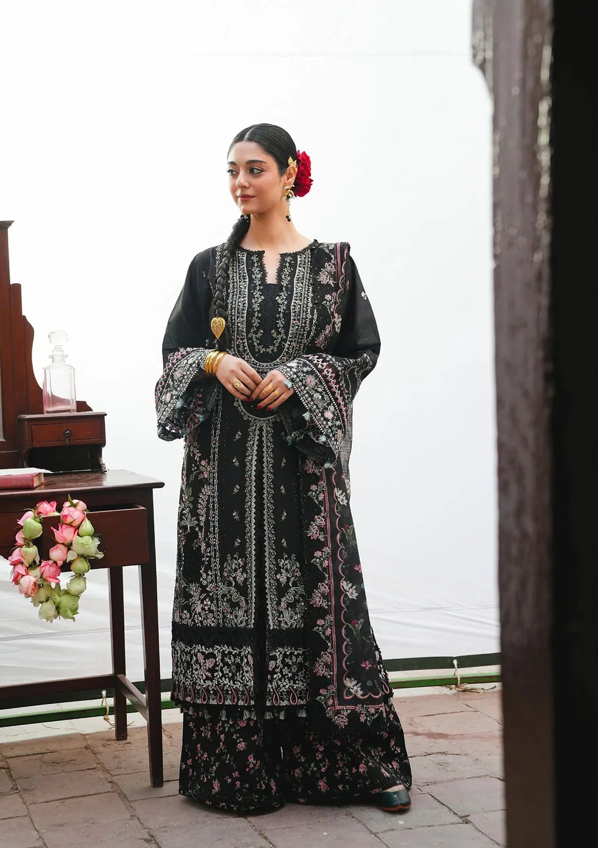 Ek Fasana Luxury Lawn – KLB-3B SIYAARA