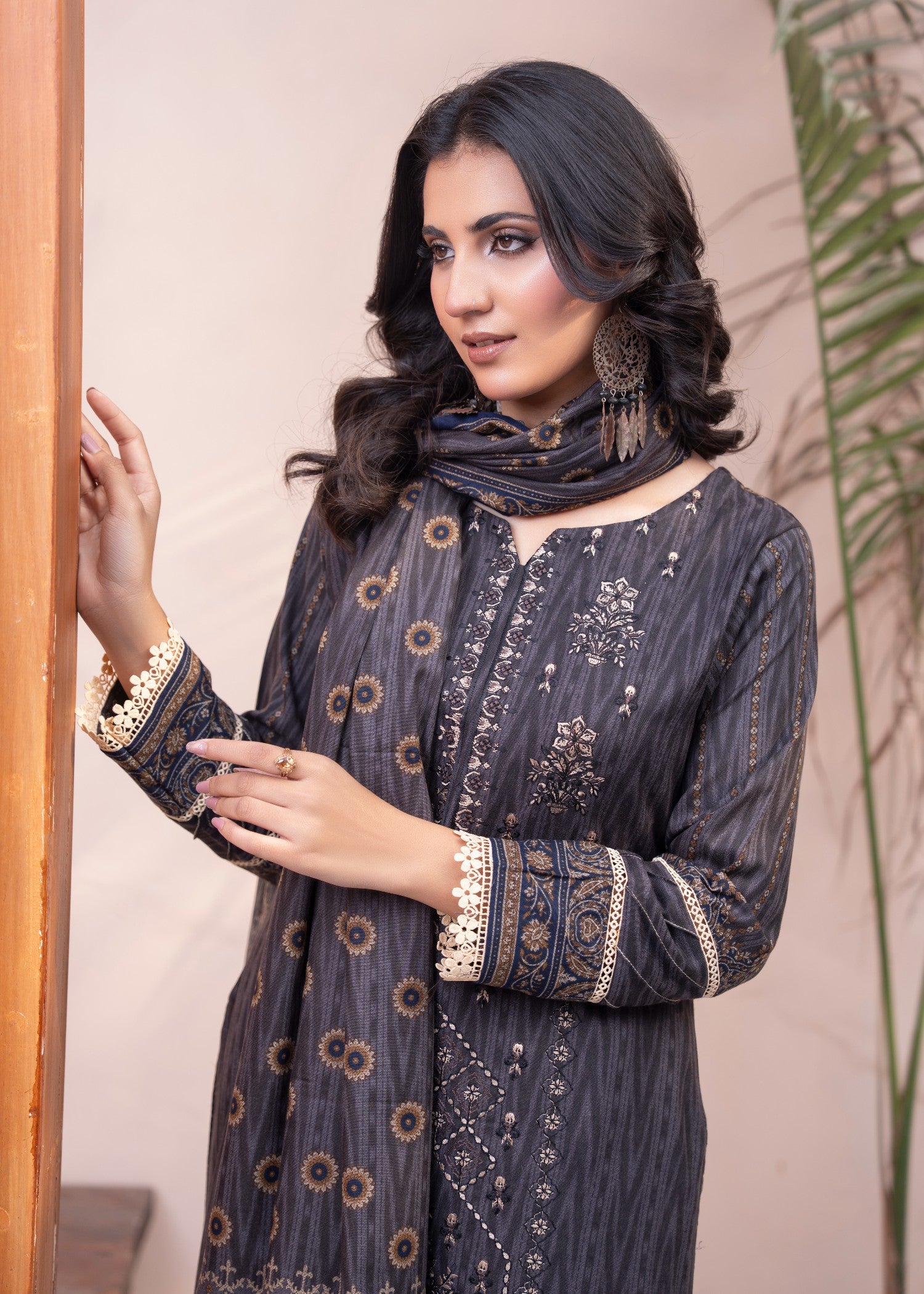 dhanak Kurta Set in Steal grey