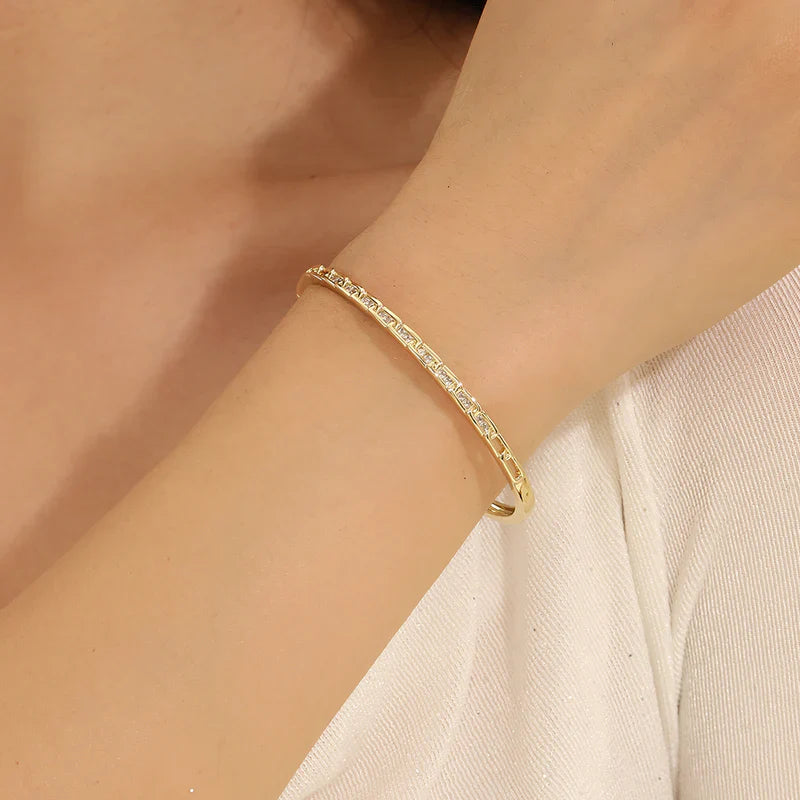 Bangles in Gold, white Color by - Trendy Women Bangles FCY5753