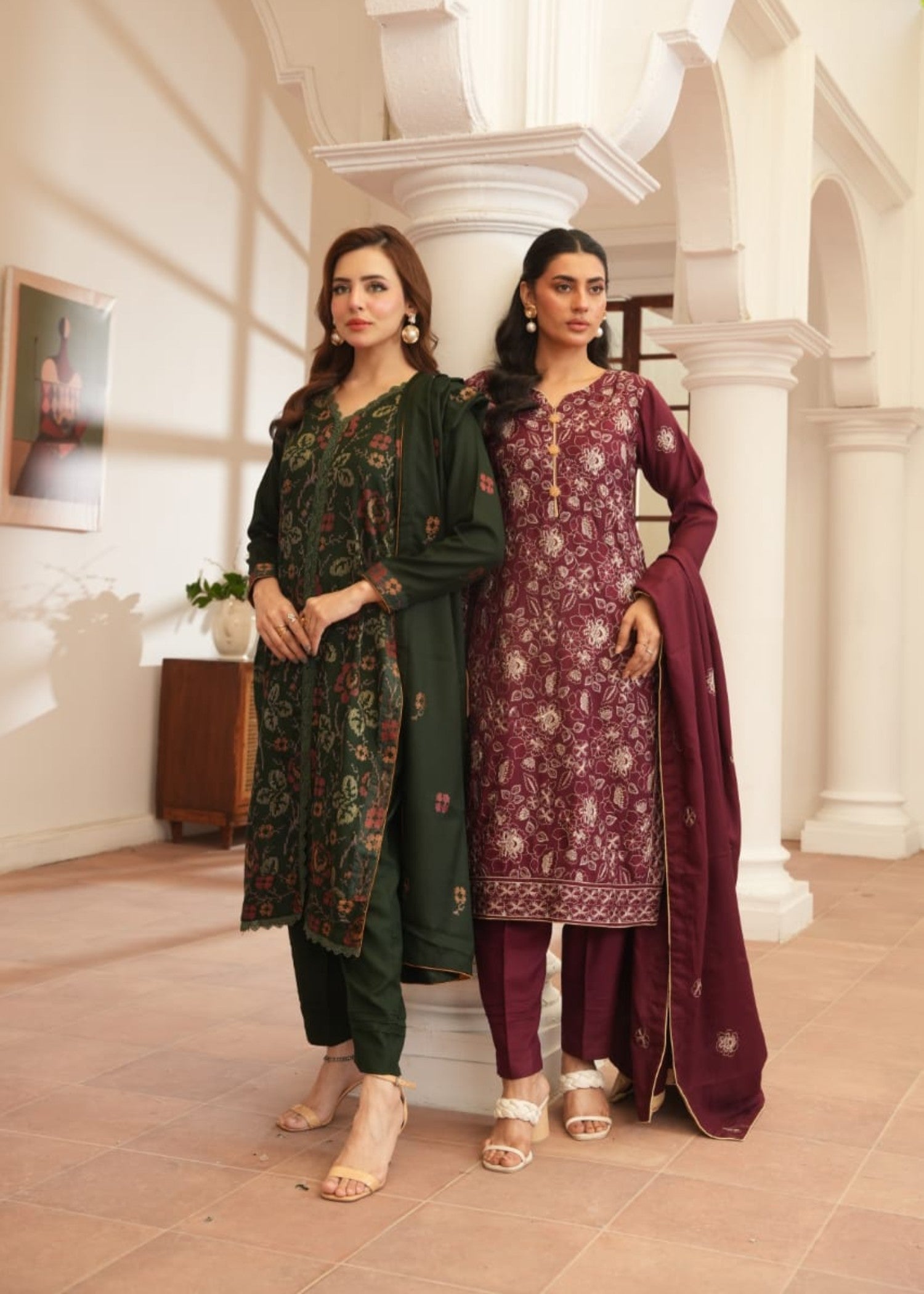 dhanak Kurta Set in Maroon