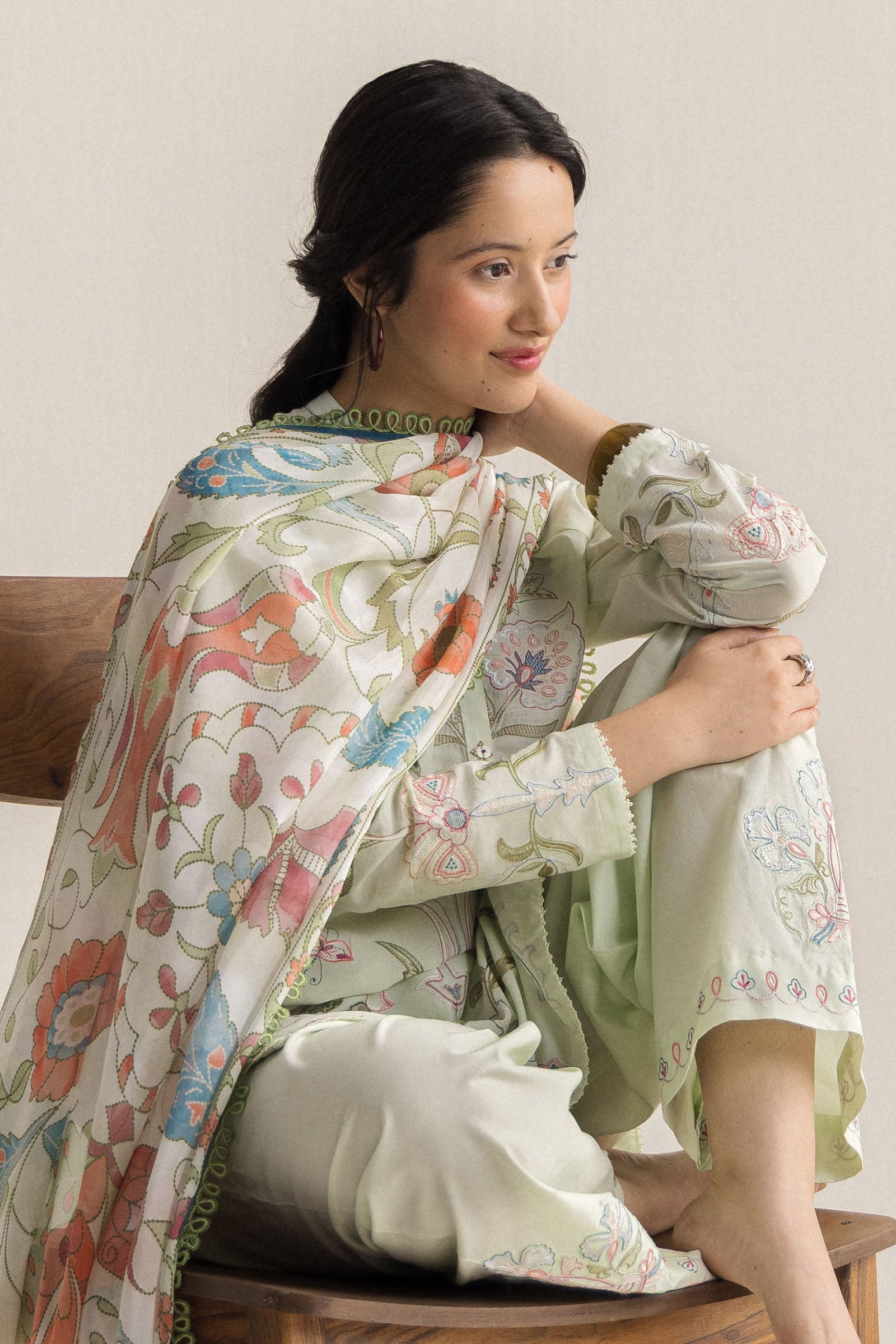 Coco Lawn Edit II – Sia-4B