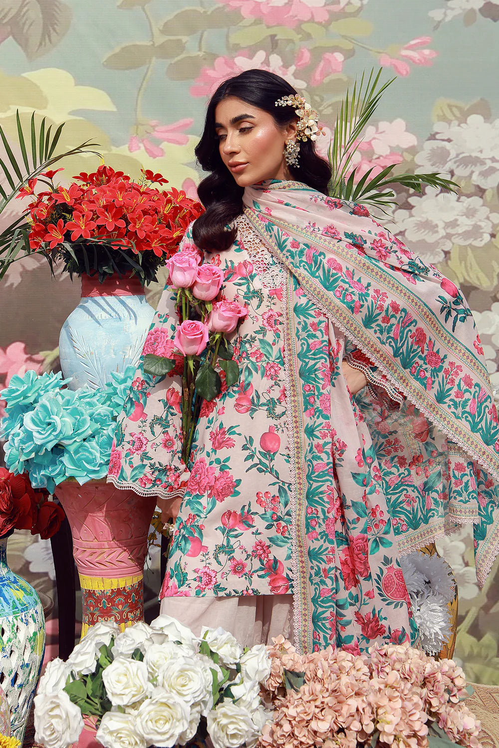 Mirha Lawn – Ivory Bloom