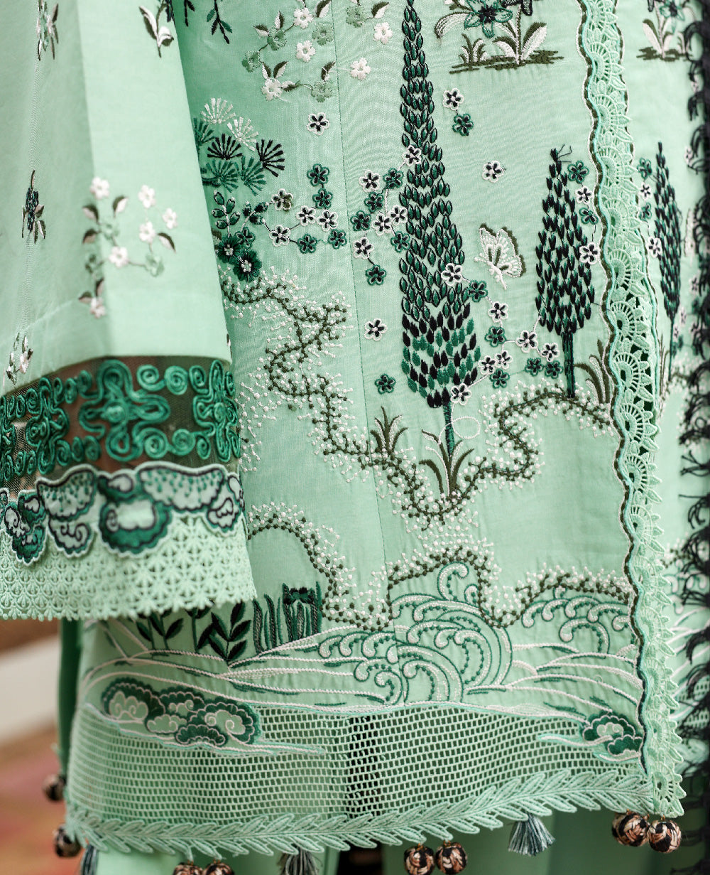 Lilas Lawn – Sereya