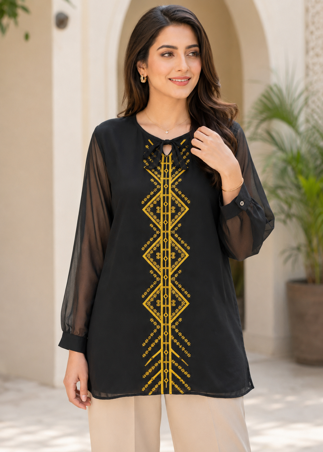 polyester chiffon Top in Black