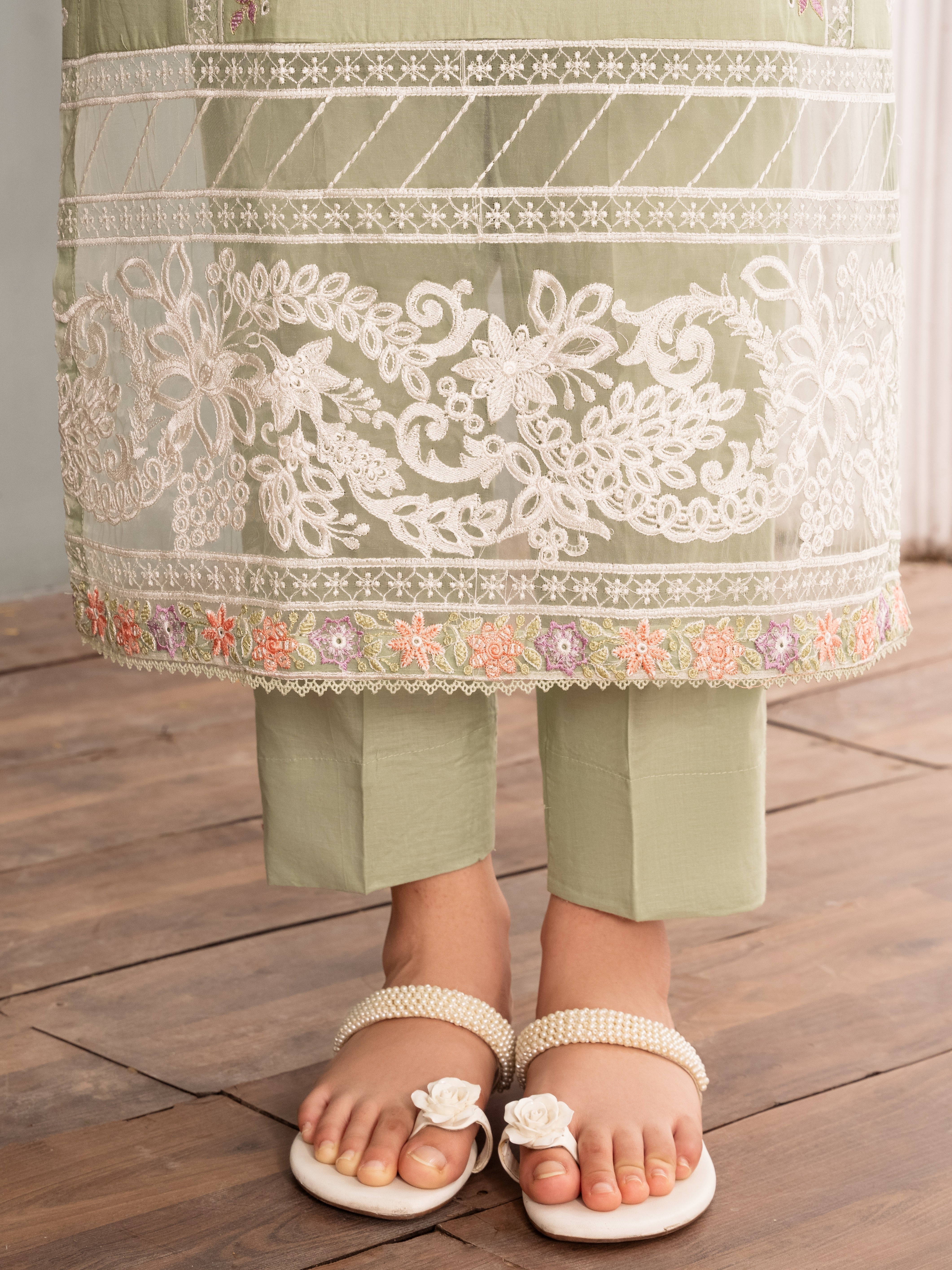 lawn Kurta Set in Pistachio green