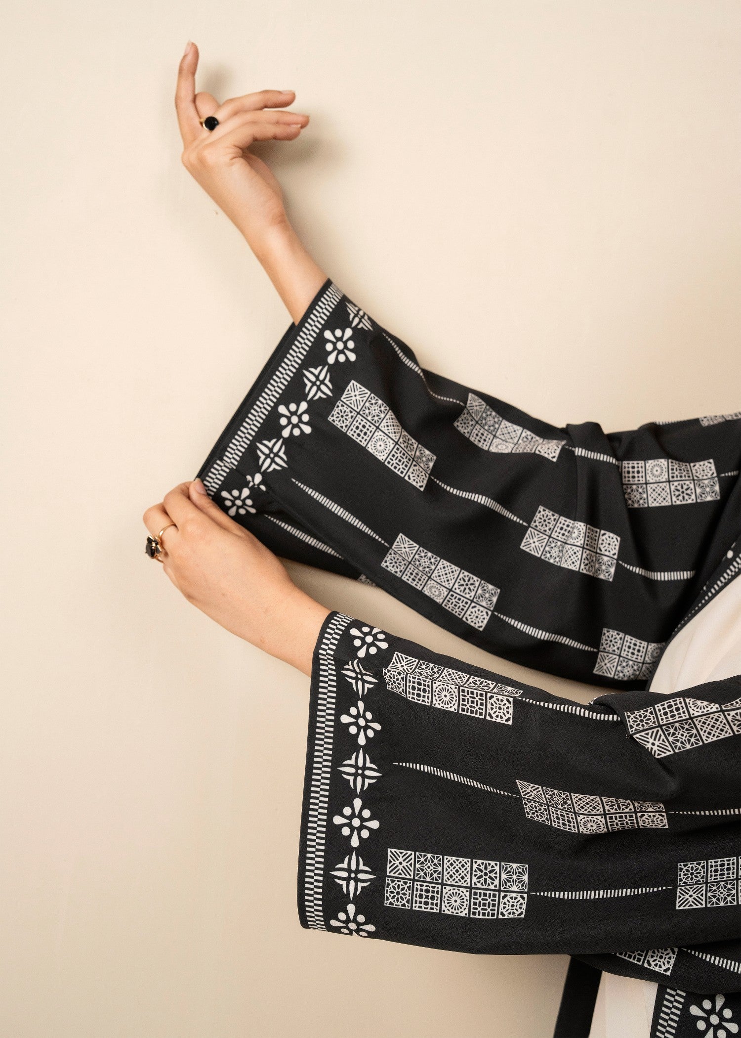 silk crepe Gown in Black