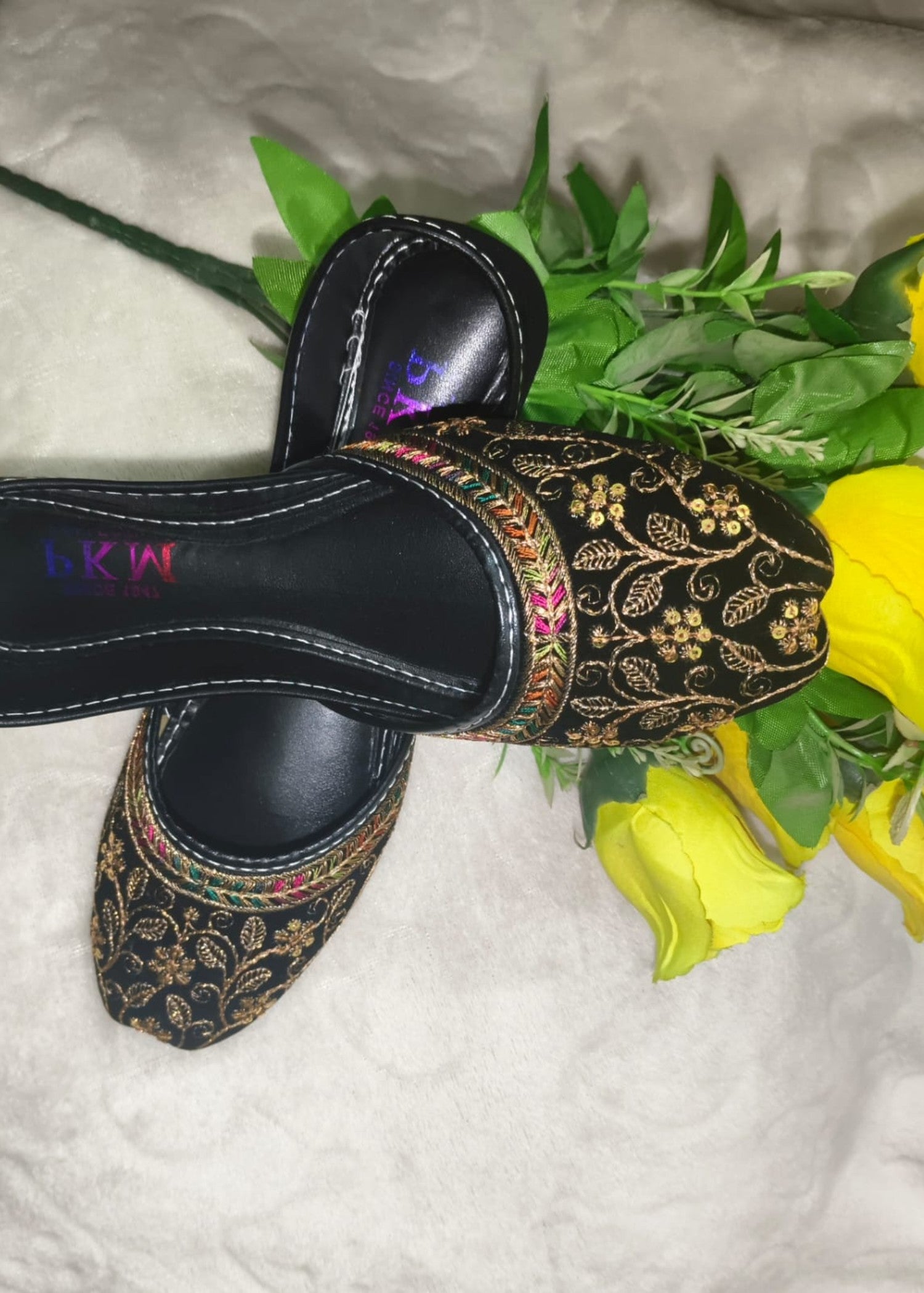 Khussa in Black by - High Quality Women Khussa GUM2507