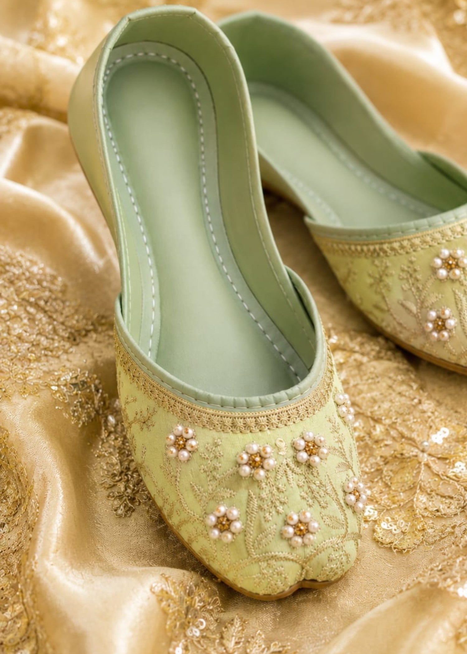 Khussa in Tea green by - High Quality Women Khussa RIH9254