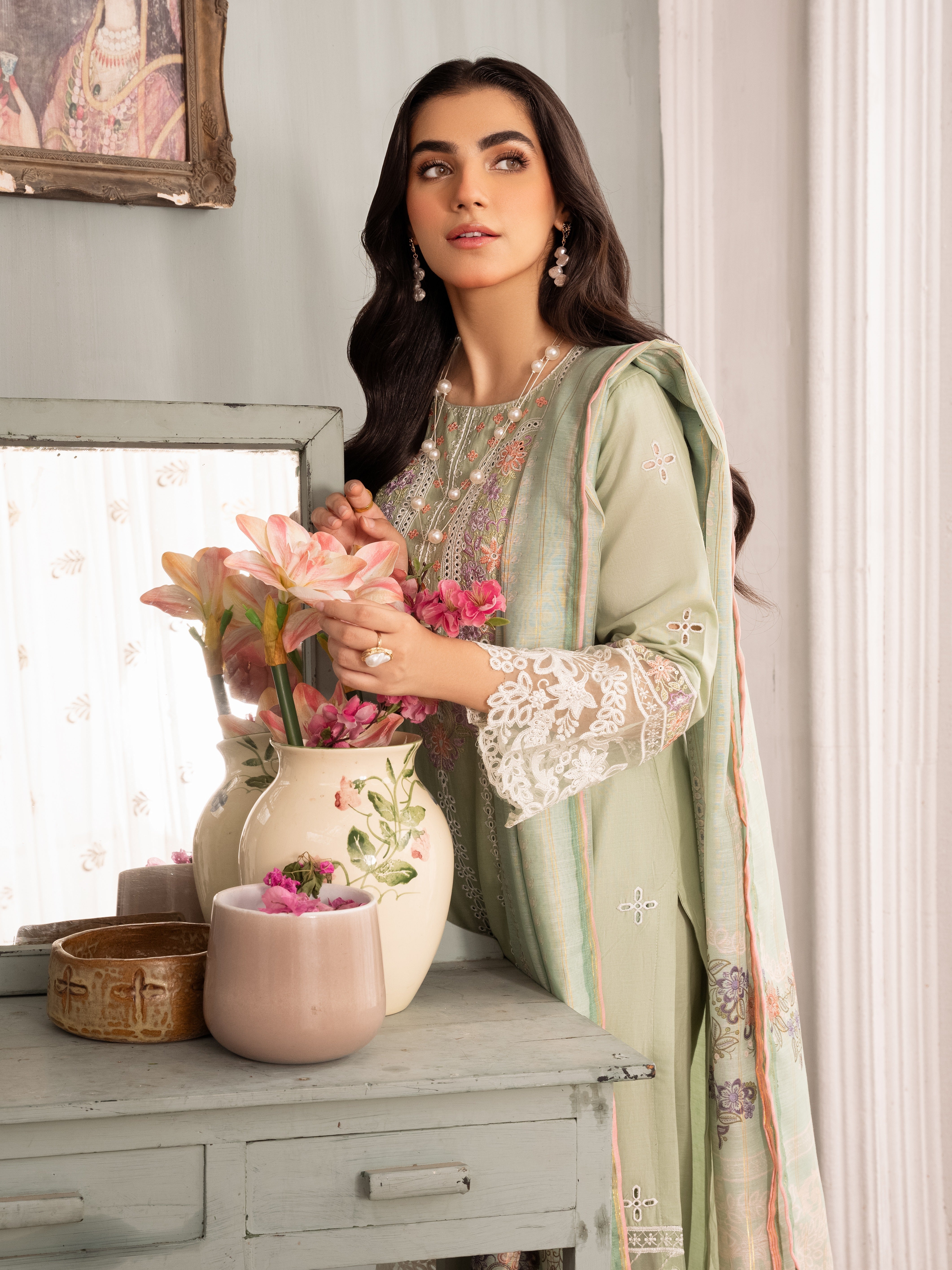 lawn Kurta Set in Pistachio green
