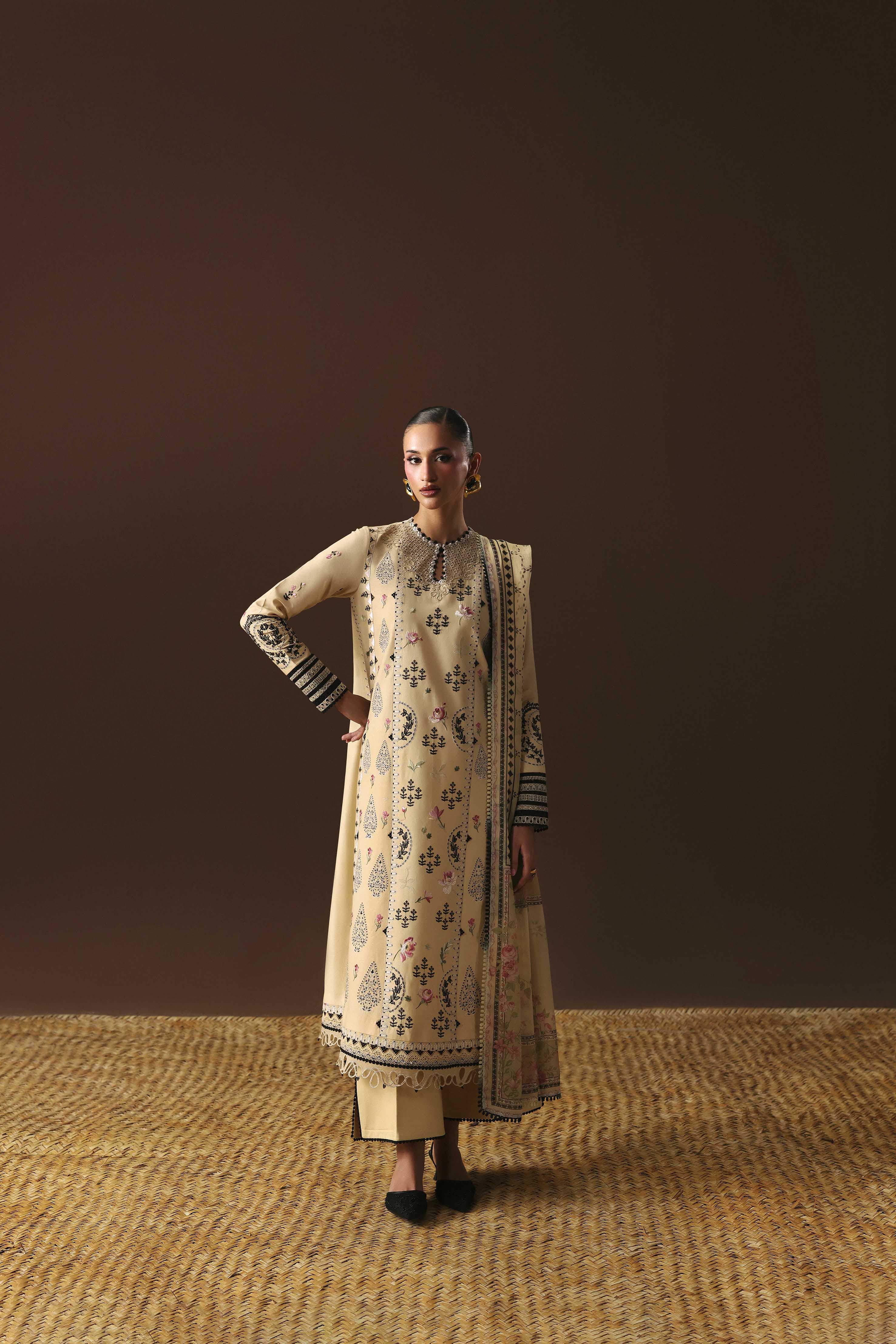 Luxury Lawn – SL-04-26-V2