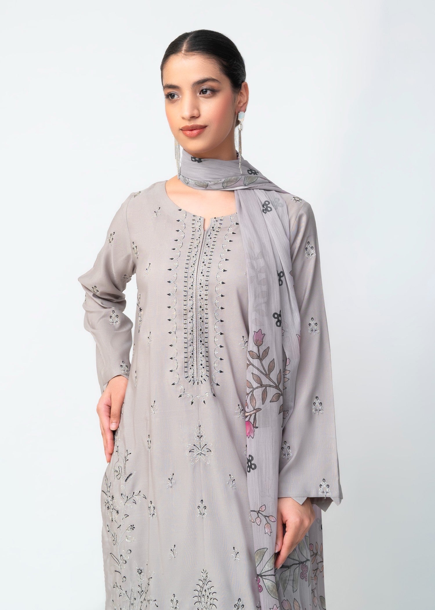 khaddar Kurta Set in Pastel grey