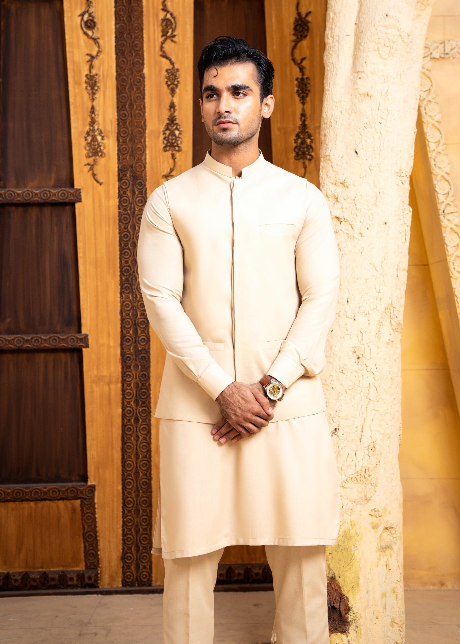 wash & wear Waistcoat in Beige