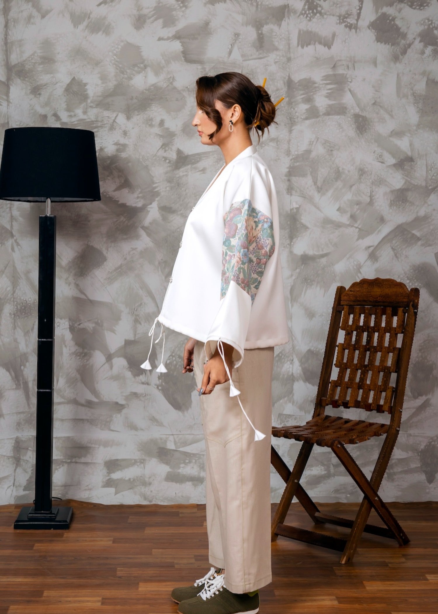 silk crepe Top in Multi, white