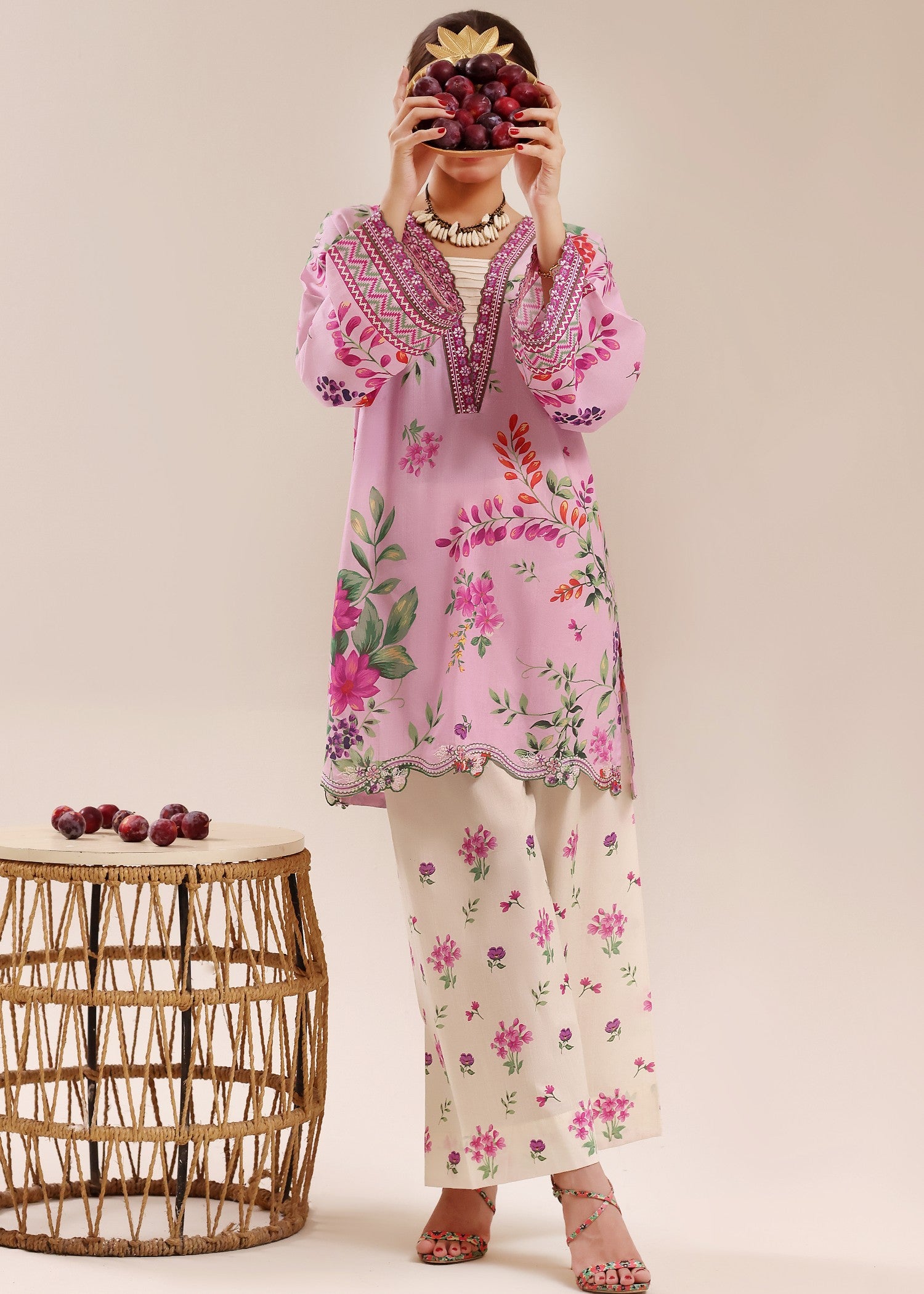 lawn Kurta Set in Lavender pink