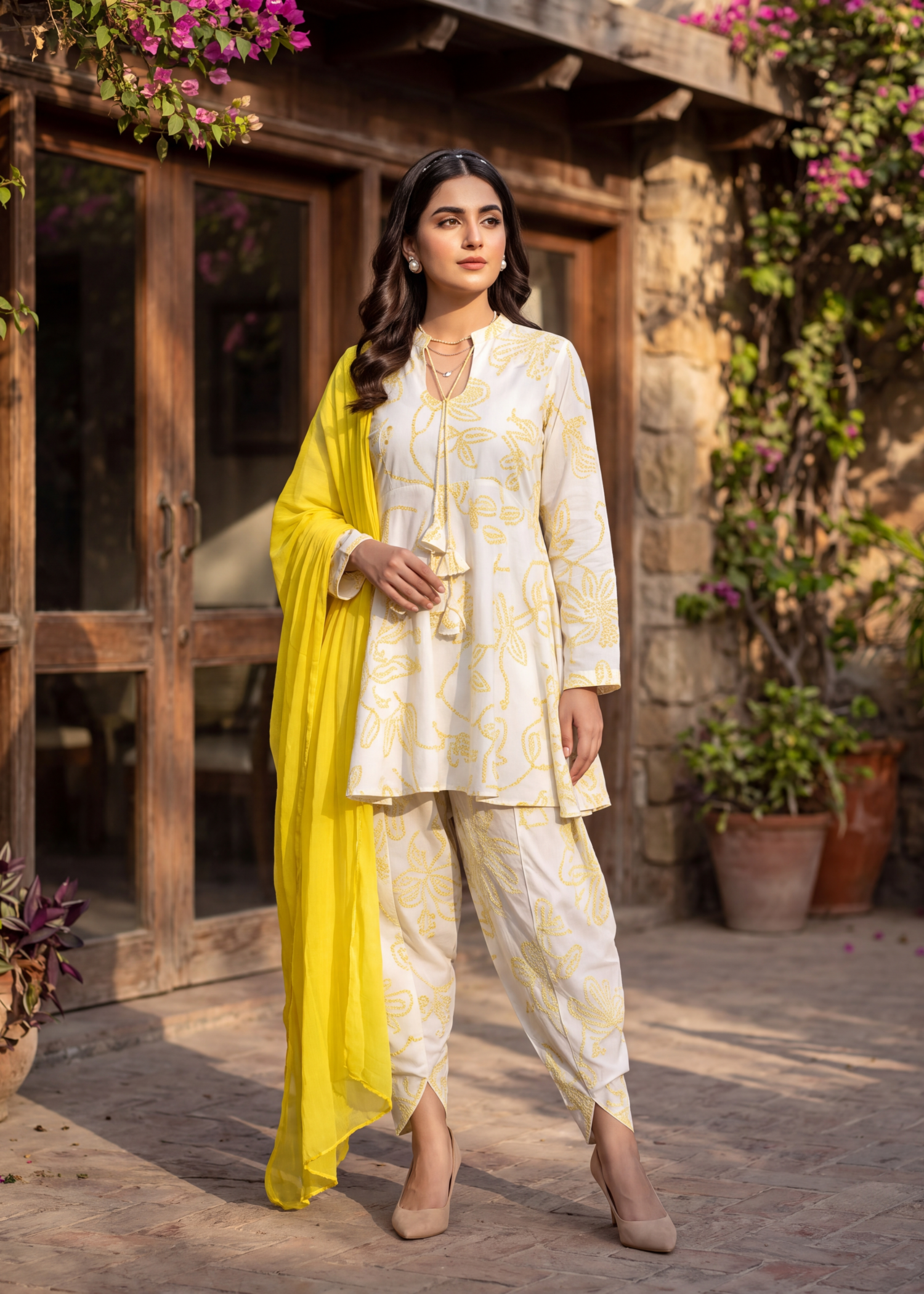lawn Short Frock in Yellow, white, lemon