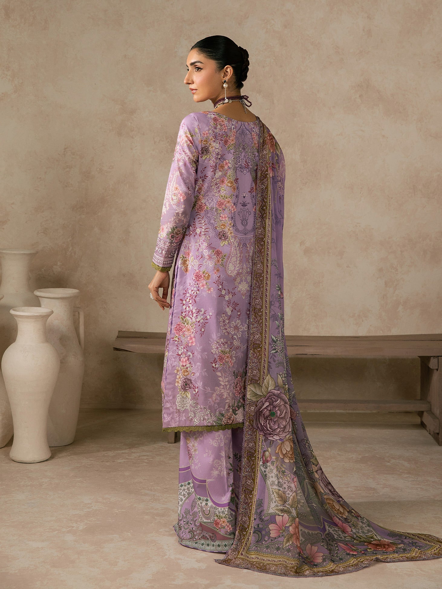 Syra Lawn – Nerine