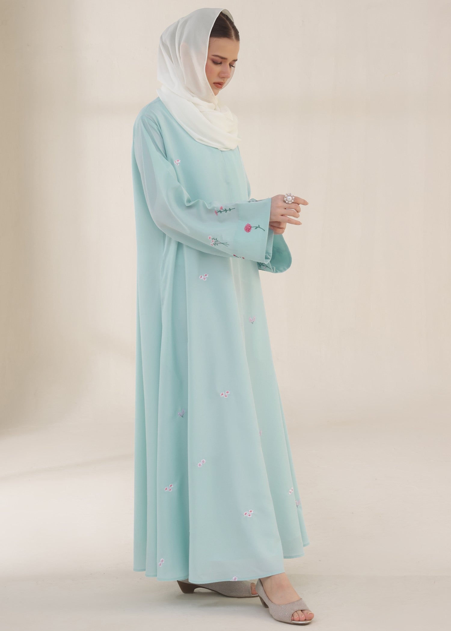 nidha Abaya in Frost blue