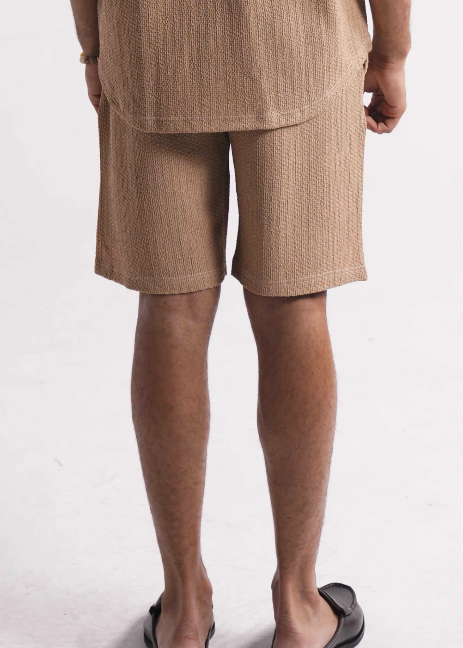 seersucker Shorts in Camel brown