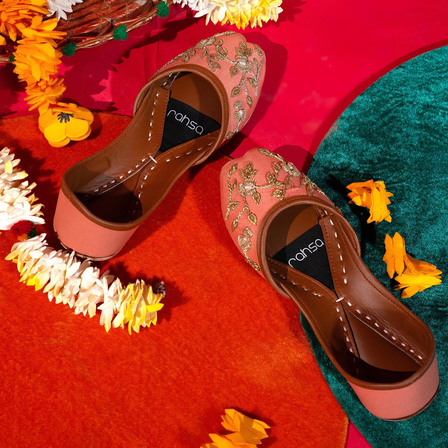 Khussa in Peach pink by - High Quality Women Khussa SQA3140