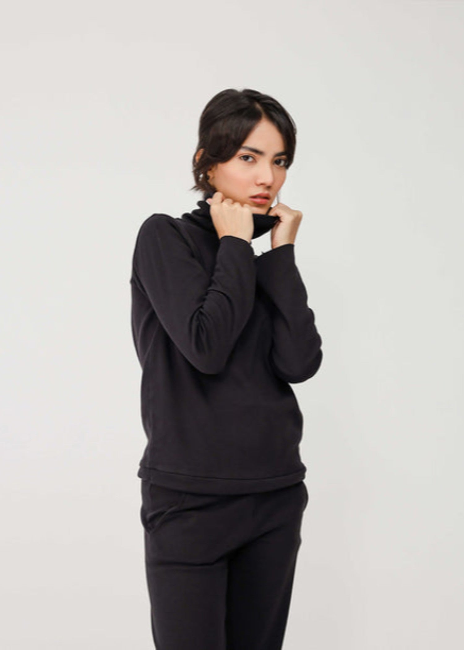 polyester-spandex Turtle Neck in Black