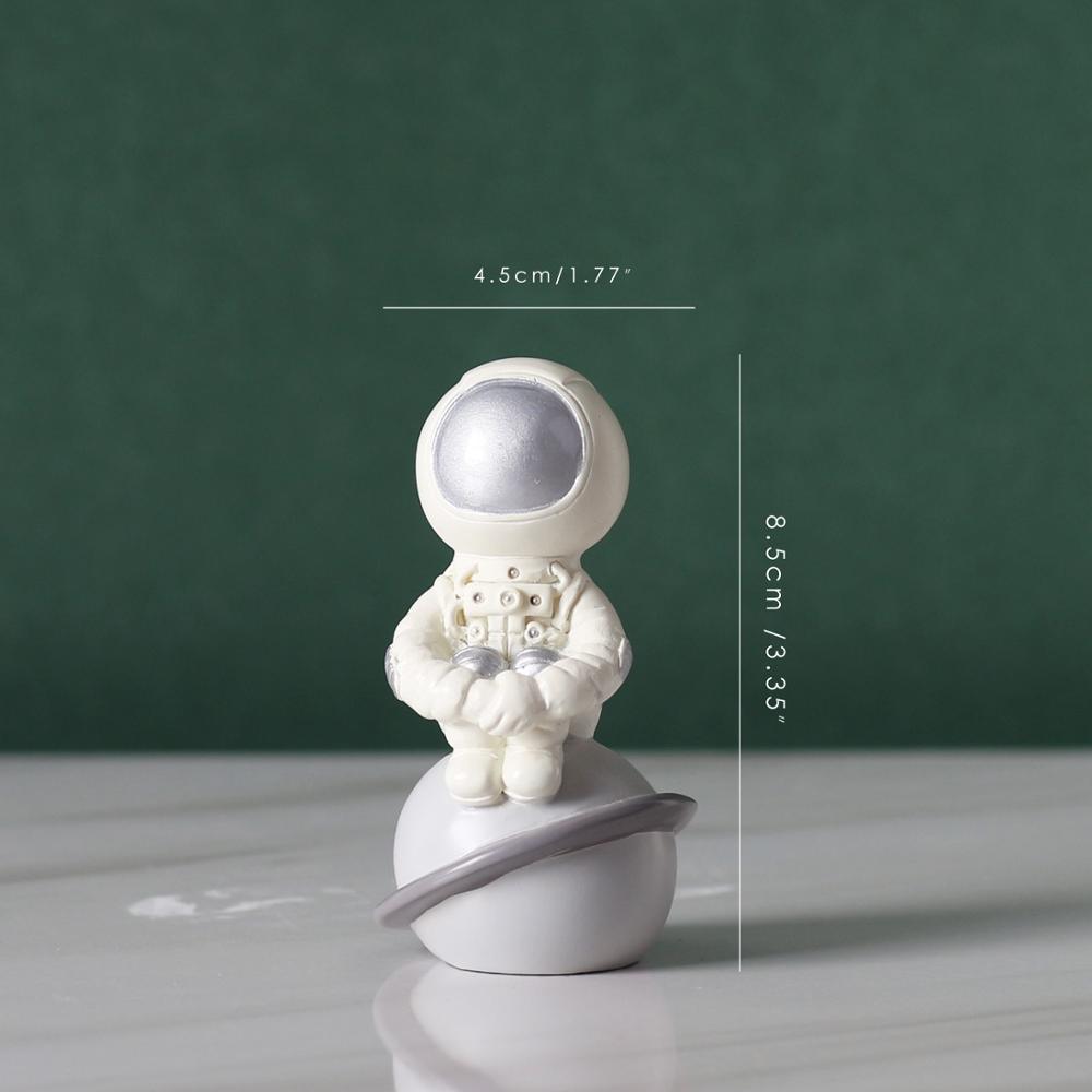 Astronaut Ornaments Decorate Indoor Ornaments